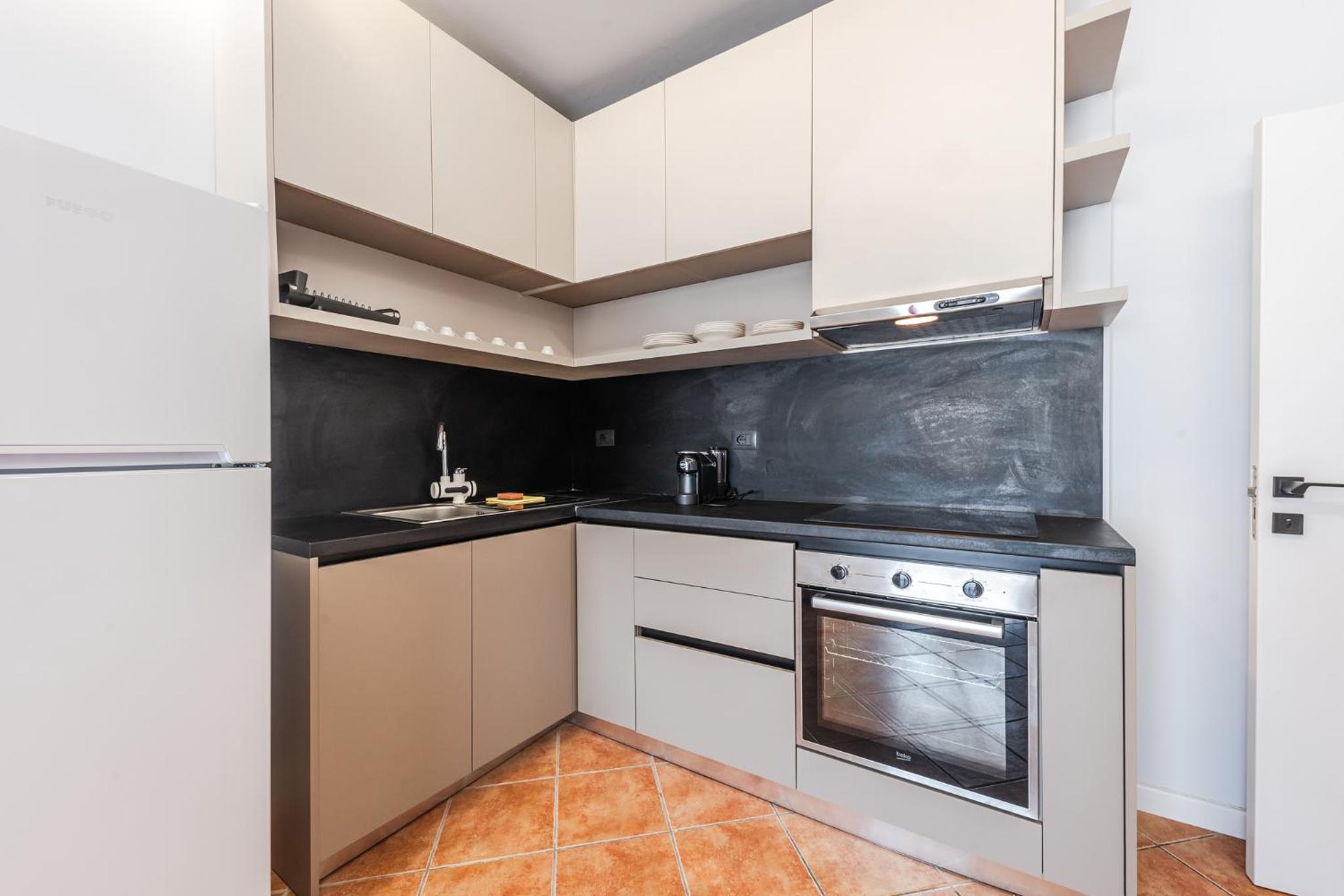 SR Apartments Golem