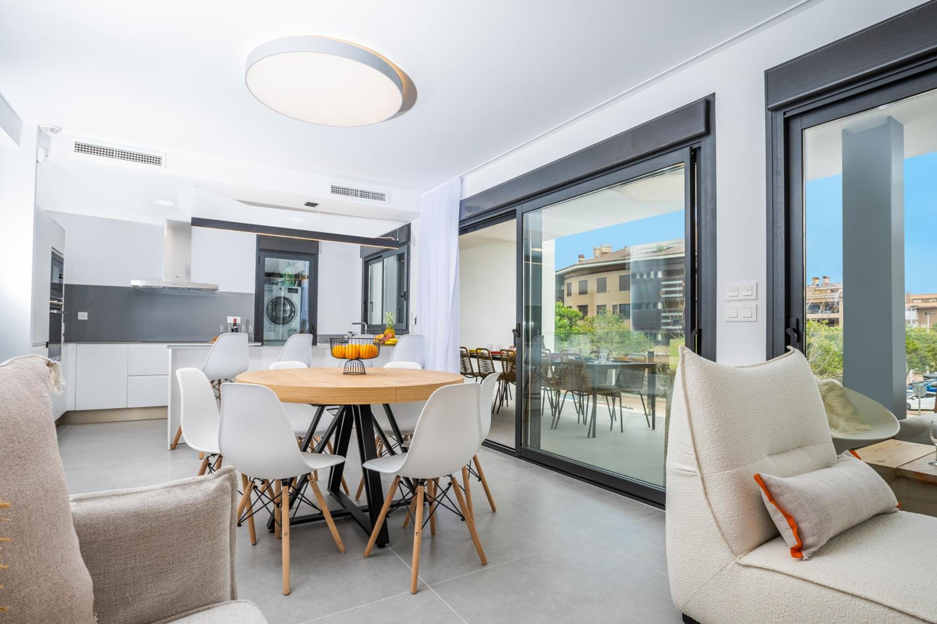 Prime Spanish Holidays - Rennes Arenal Playa Apartments