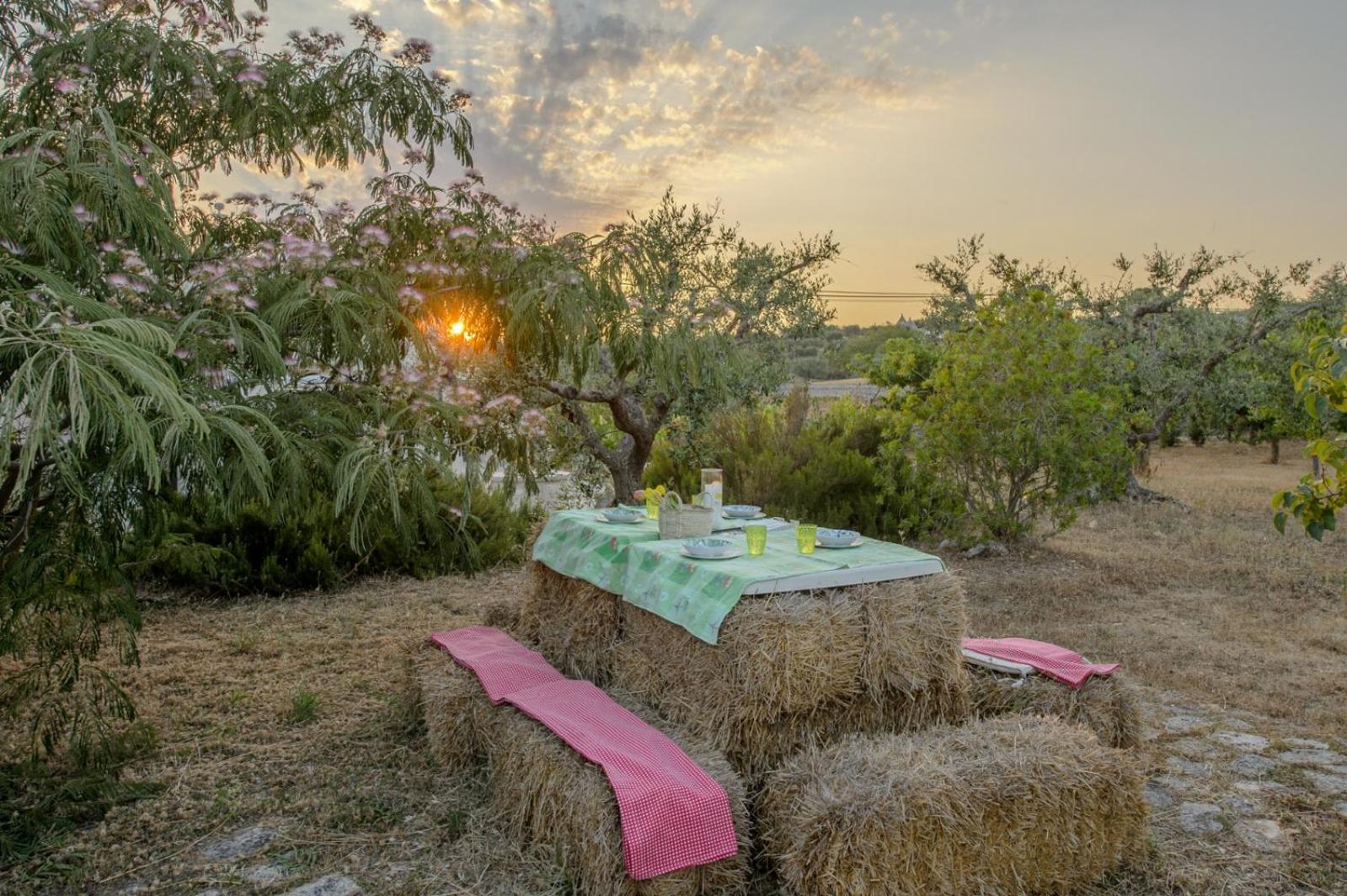 Trulli Nigri Holidays with private swimming pool