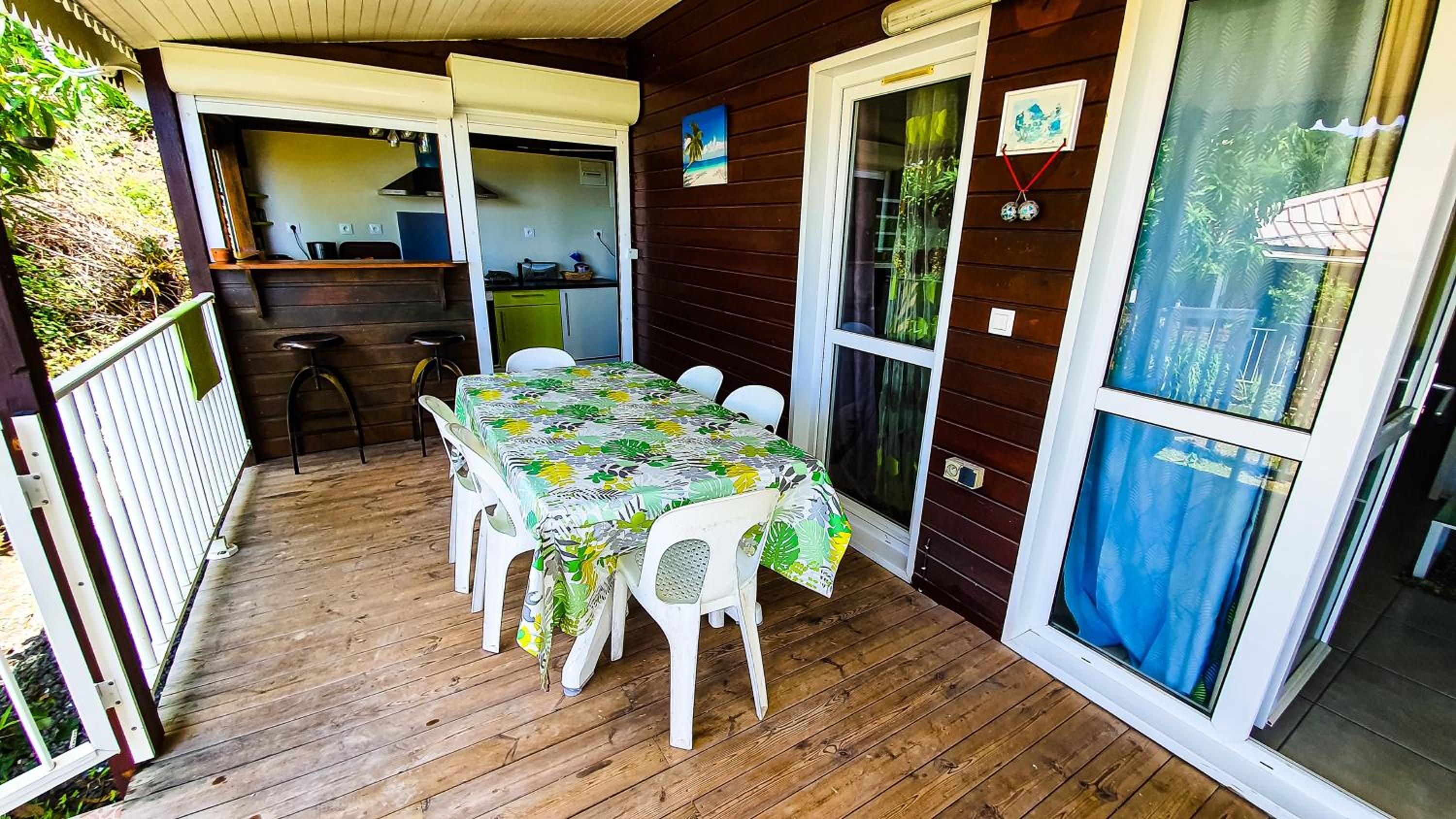 Bungalow confortable avec vue mer à Bouillante