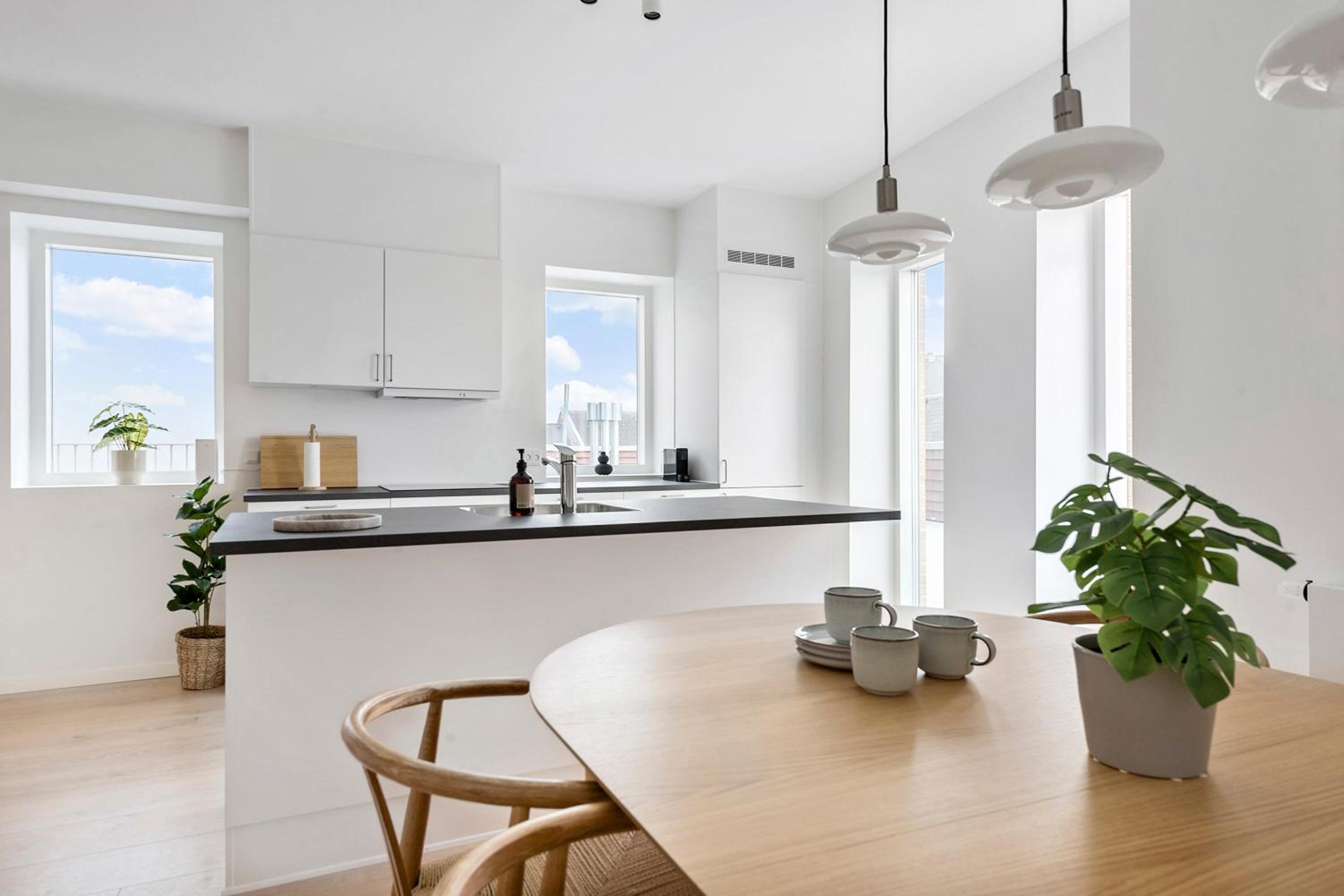 Grand Penthouse Suite With Private Rooftop Terrace