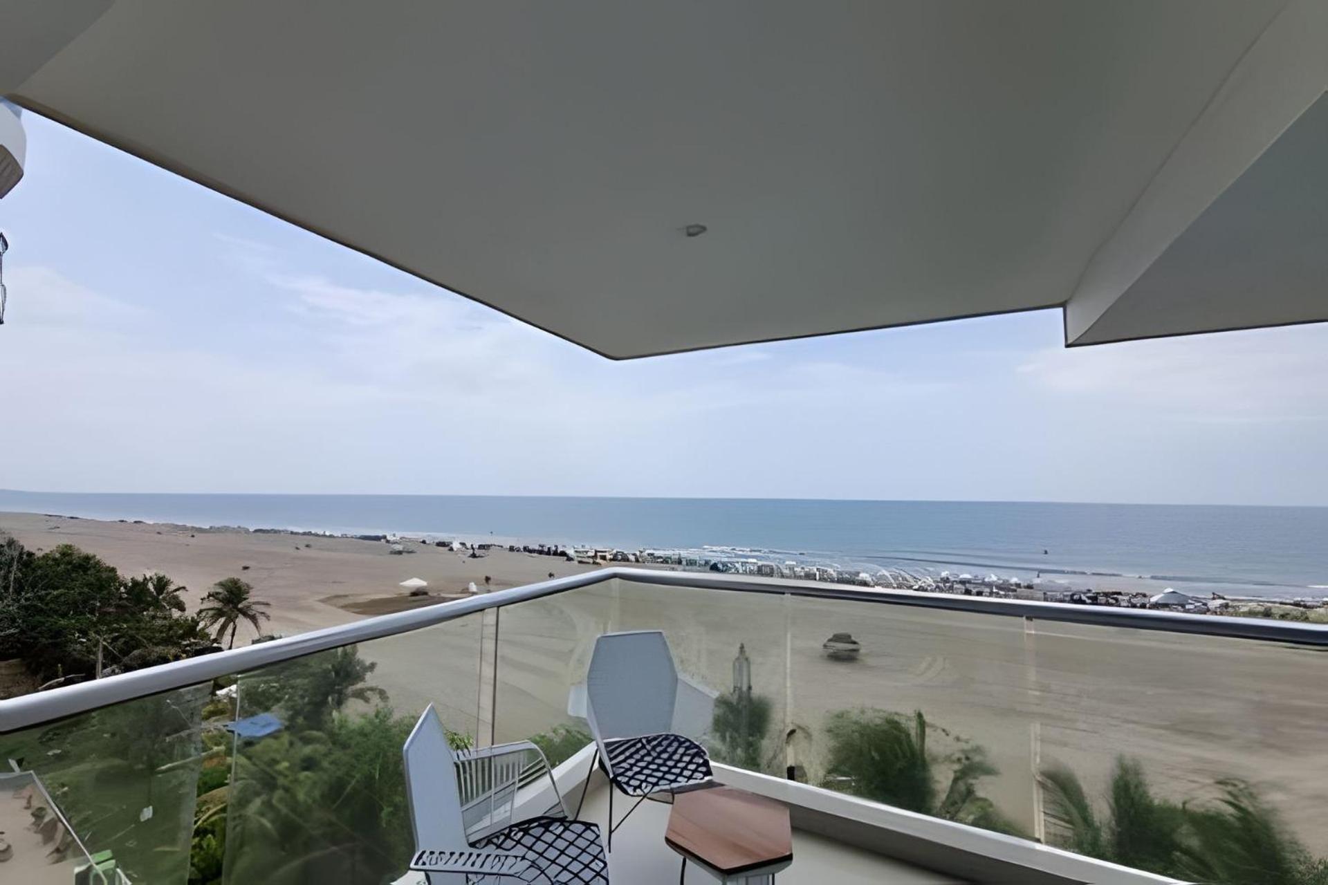 2 Bedrooms Morros. Sea view and beach access