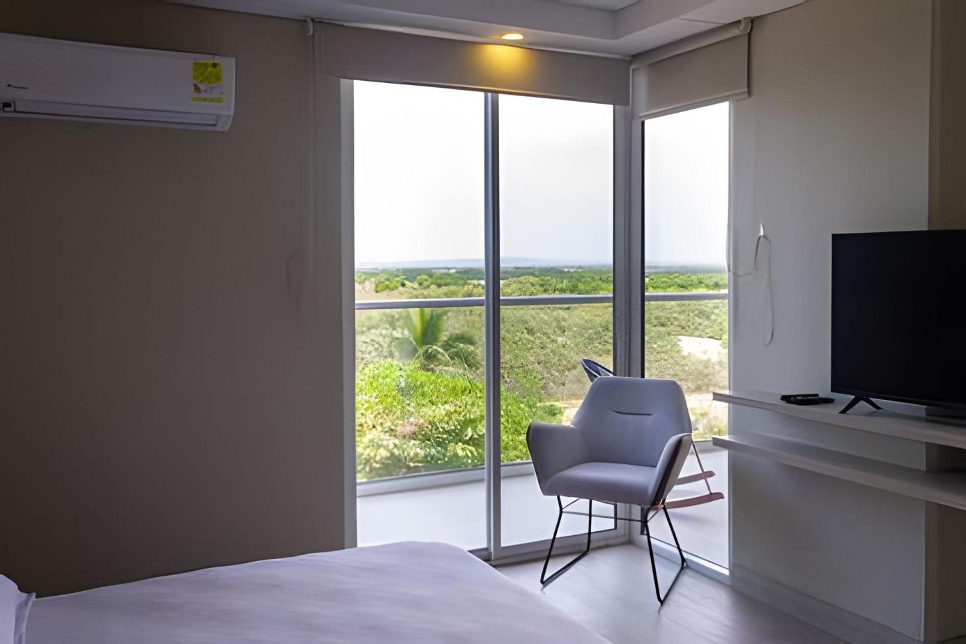 1 Dormitorio frente a playa de Morros. Piscina view 3