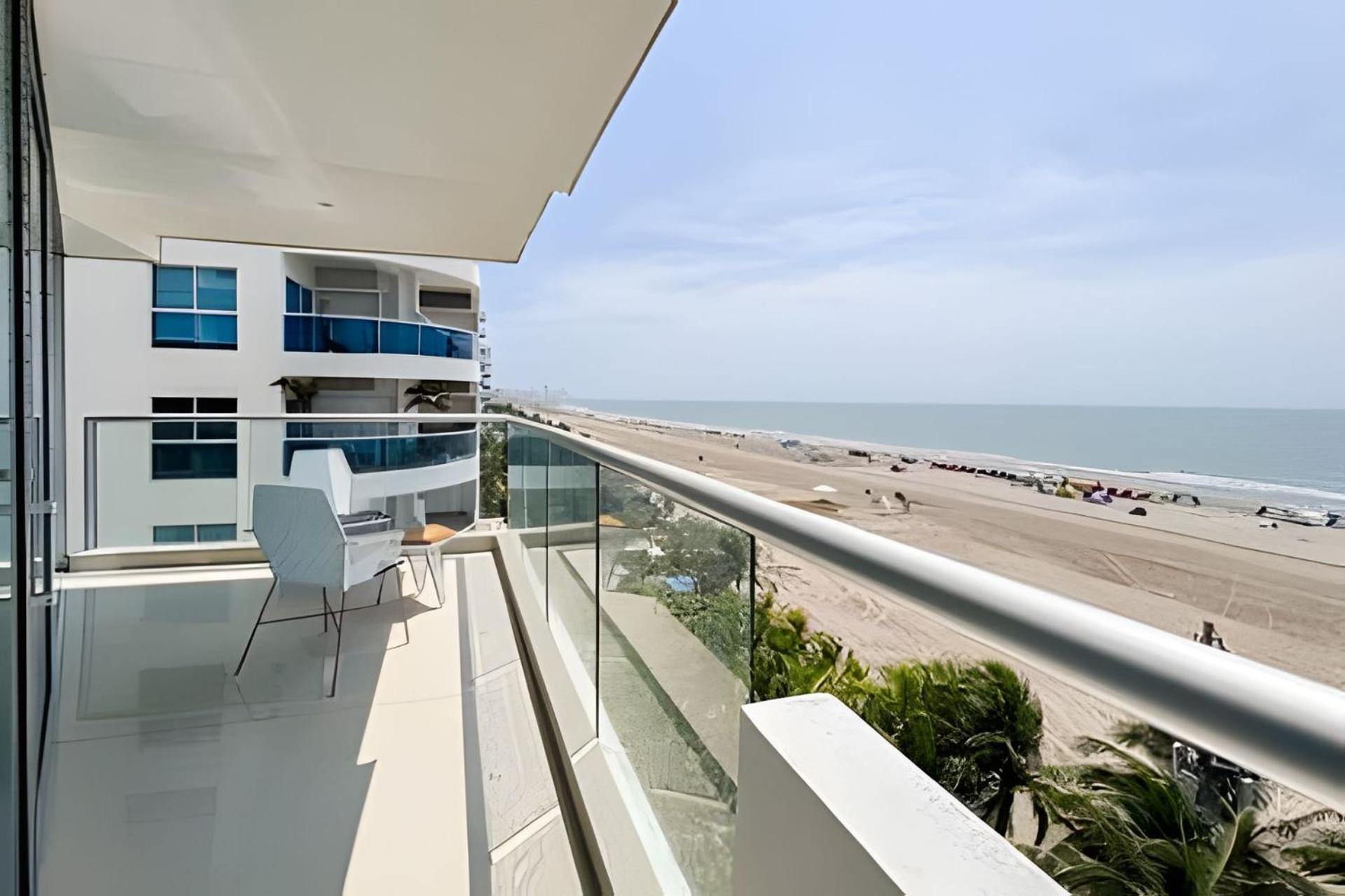 2 Bedrooms Morros. Sea view and beach access