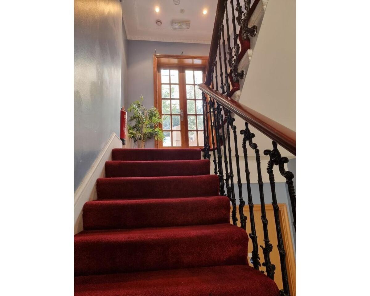 Stunning Studio For 2 Near Hyde-F303