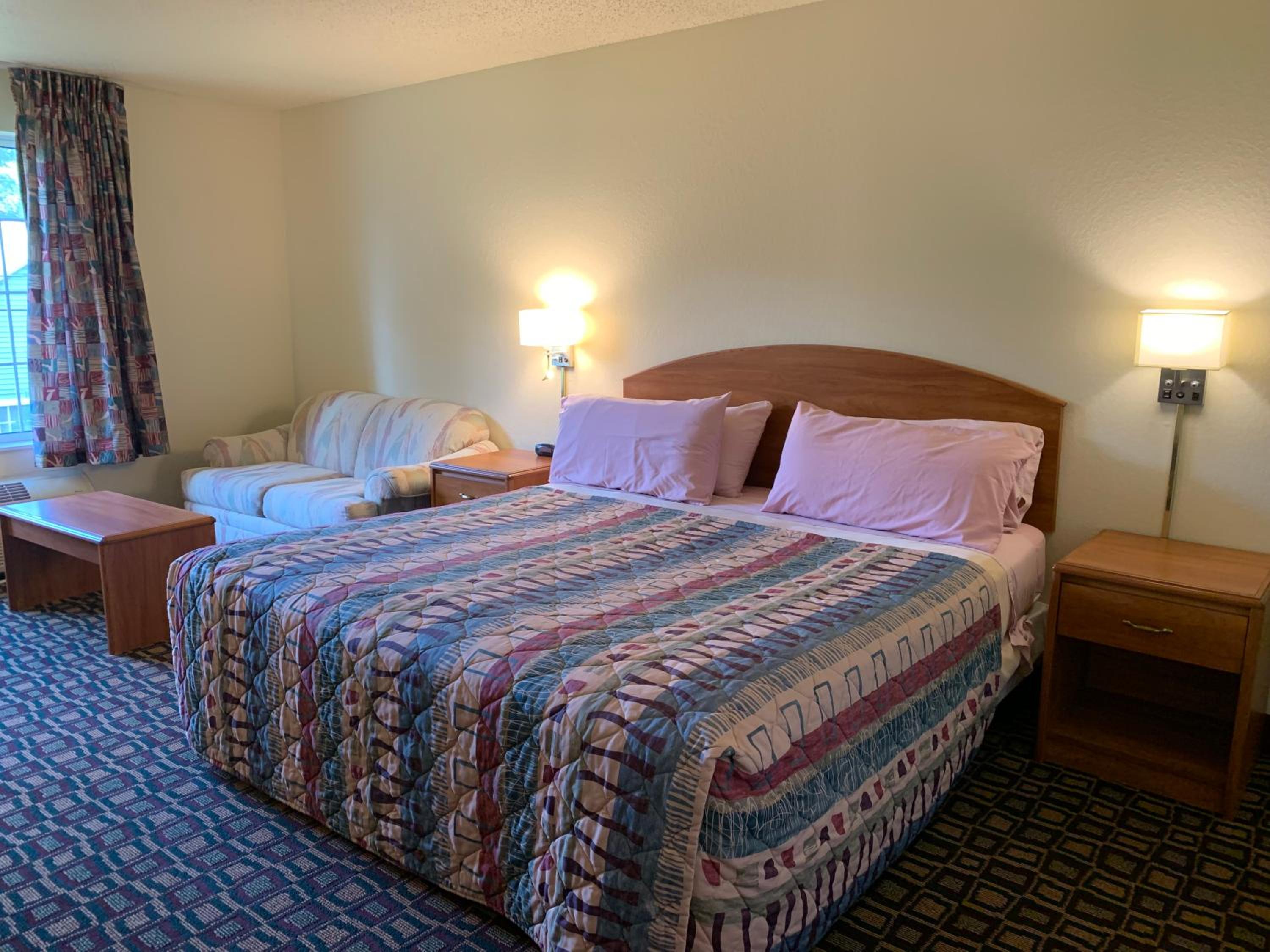 Budget Host Inn