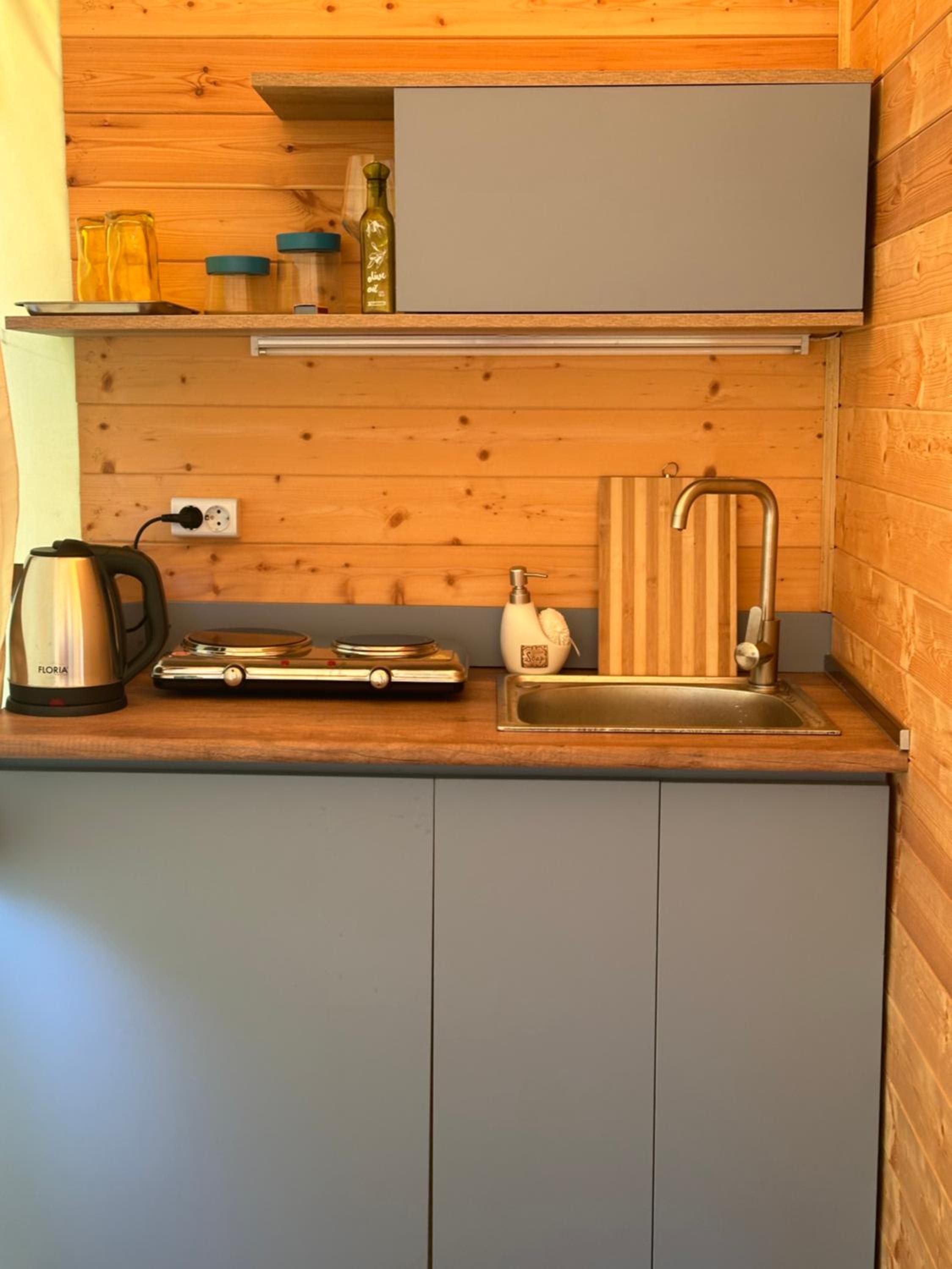 Jvarisa Glamping Luxury Tent