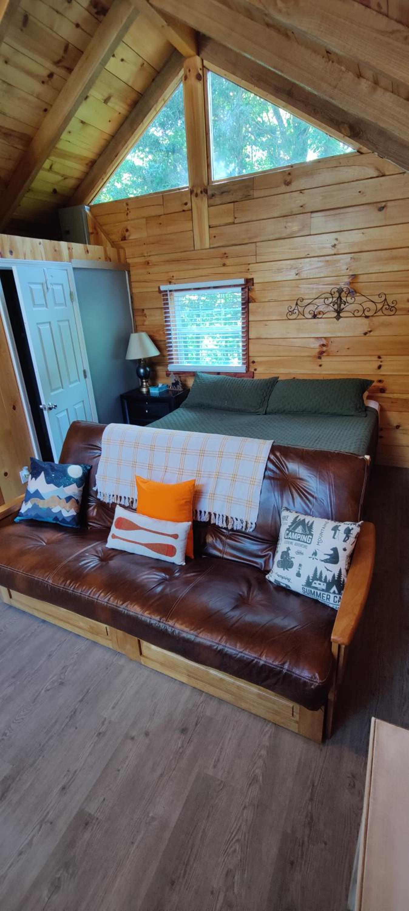 Kozy Haven Log Cabin Rentals