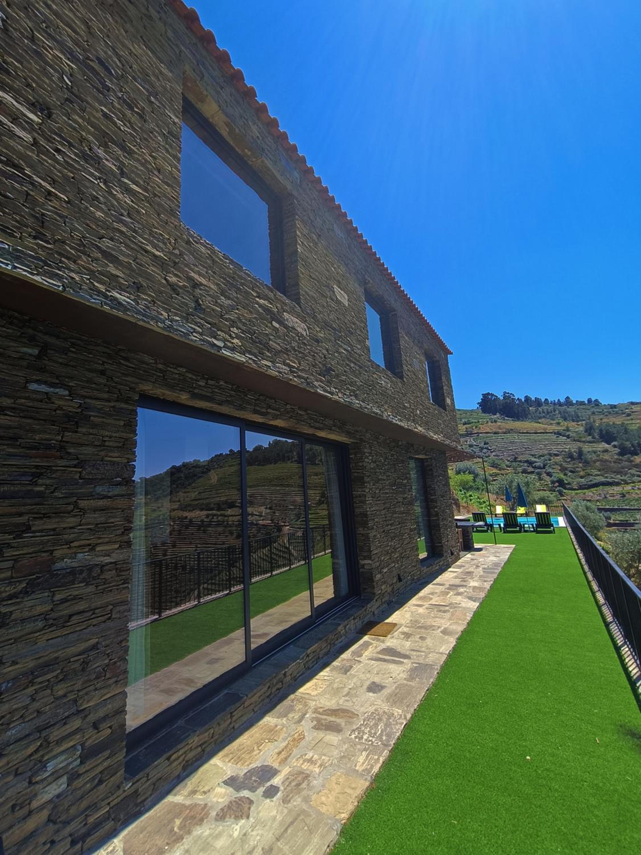 Quinta do Fraguil - Douro Valley view 3