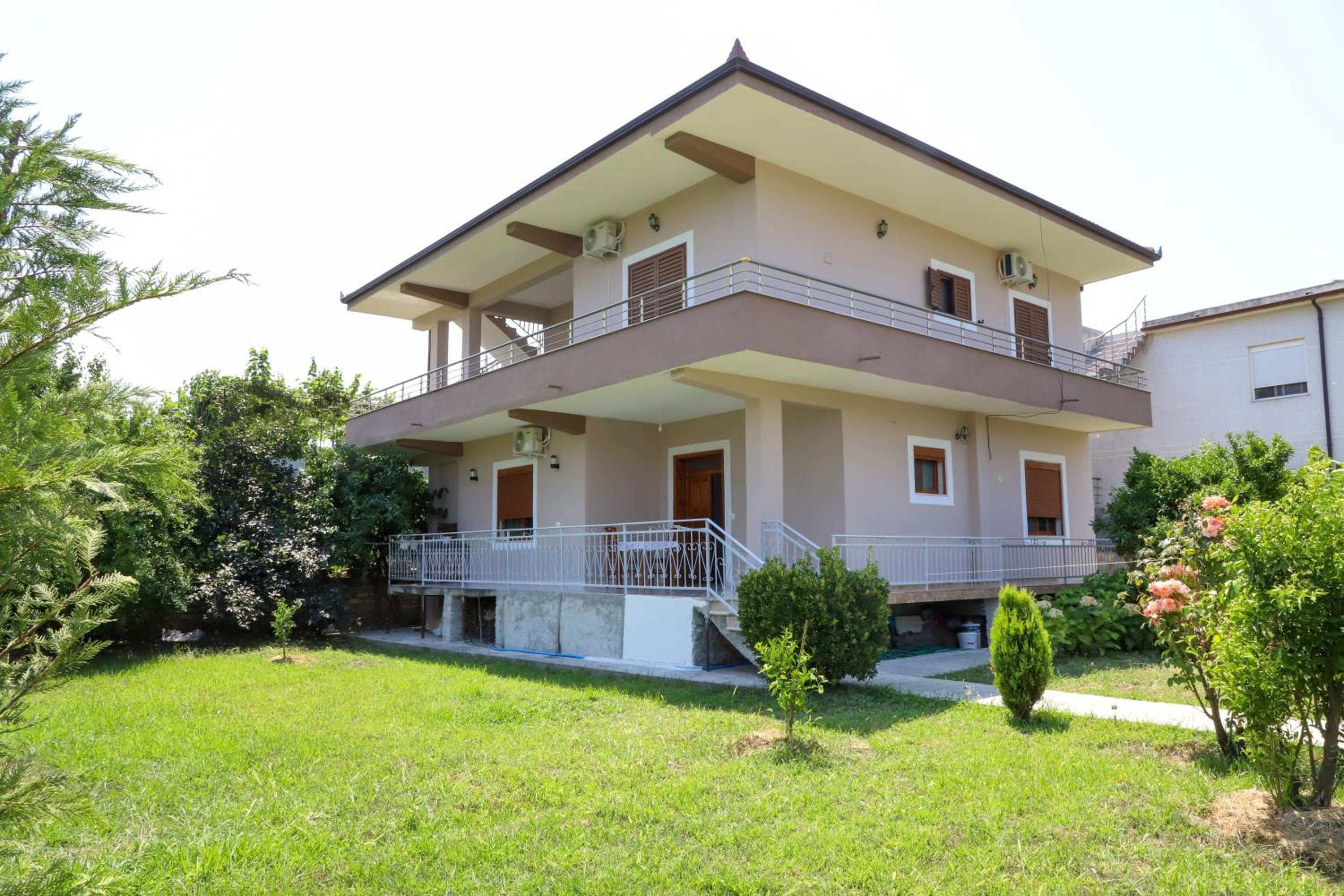 Villa Fjorentin Berat