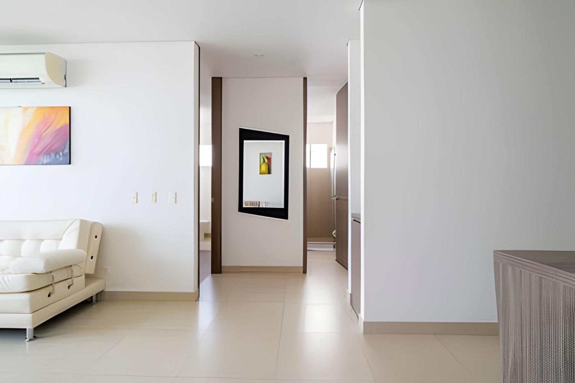 2 Bedrooms Sea View. Pool and Spa