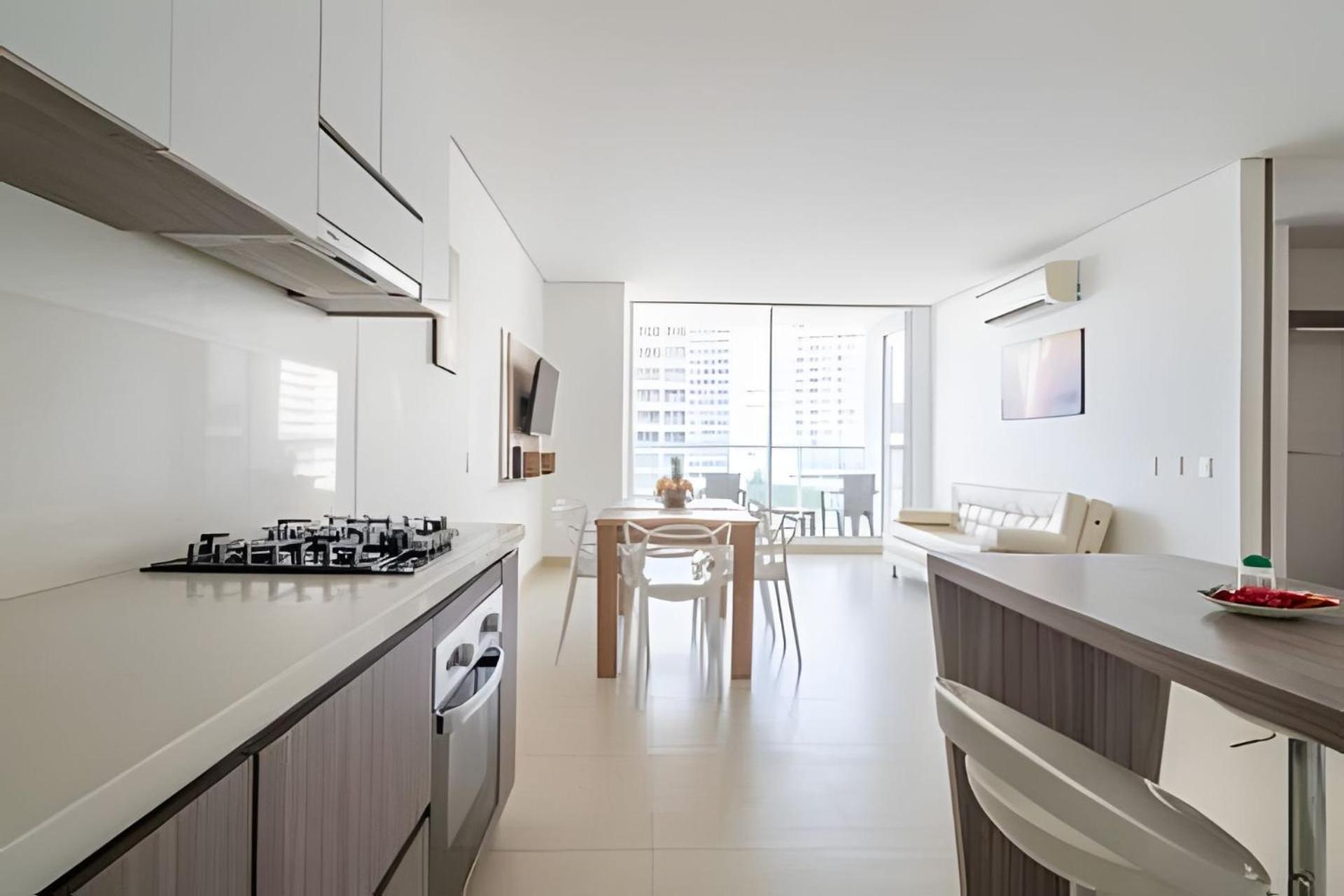 2 Bedrooms Sea View. Pool and Spa