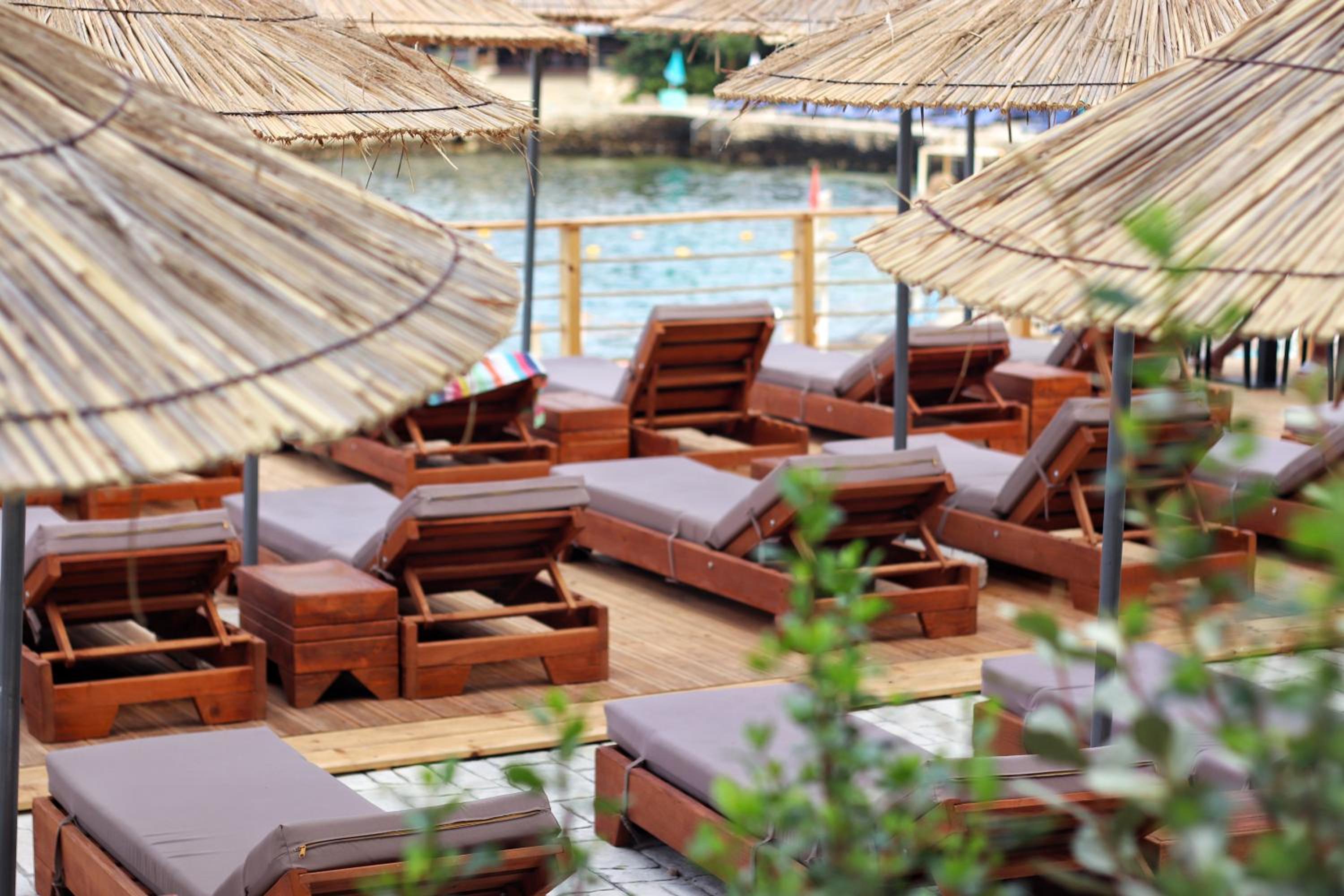 Golden Beach Suites