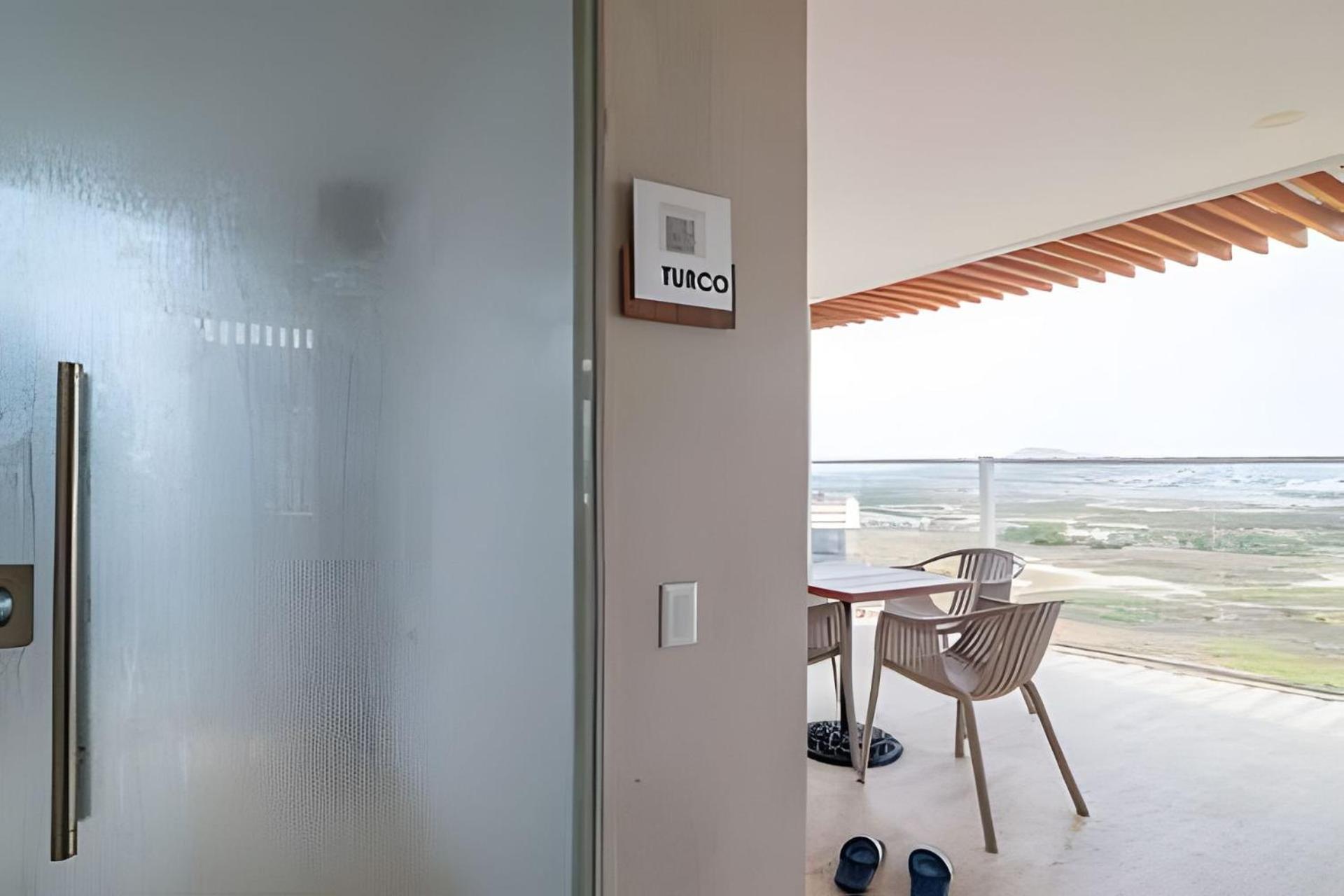 1 Bedroom by the Sea. Private Jacuzzi