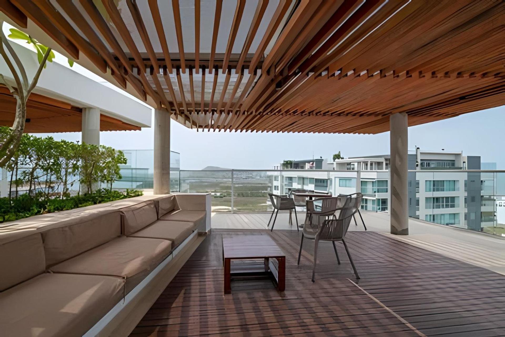 1 Bedroom by the Sea. Private Jacuzzi