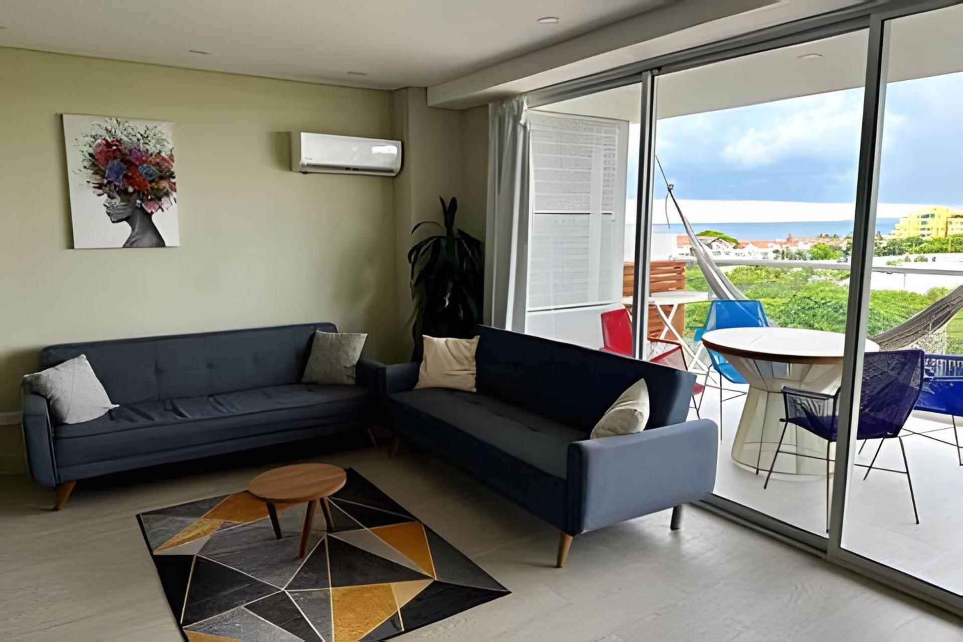 1 Bedroom by the Sea. Private Jacuzzi