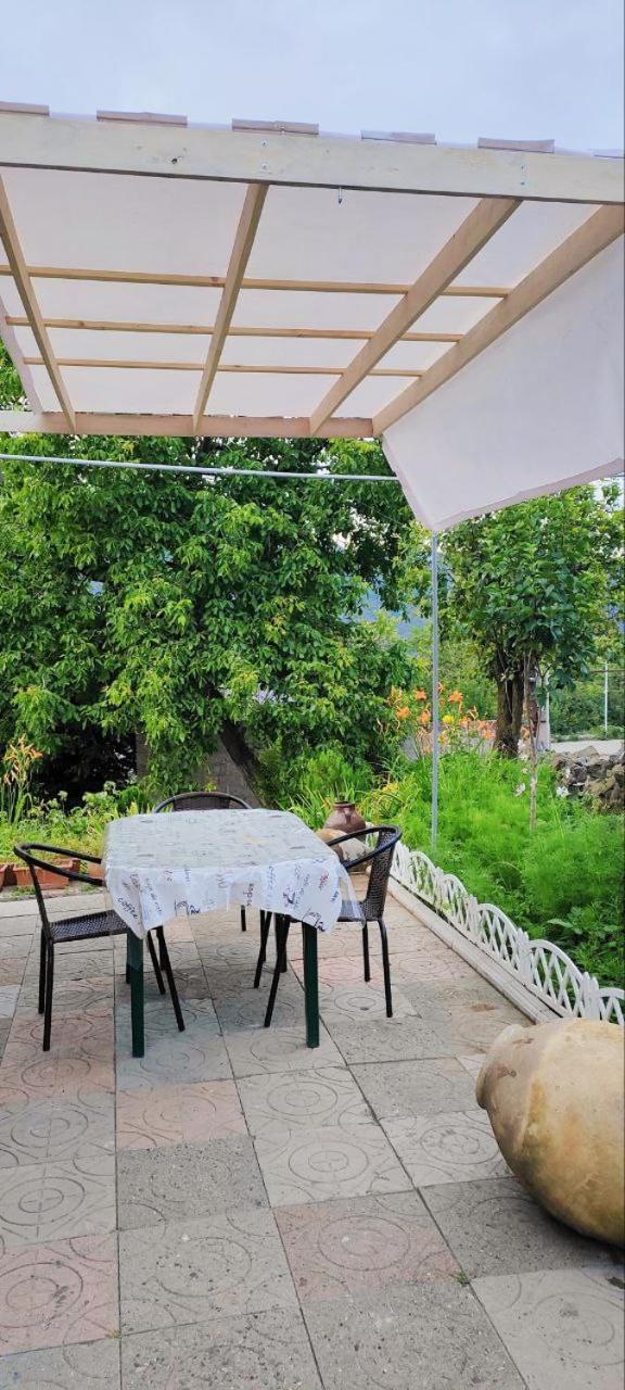 Guest House in Sanahin