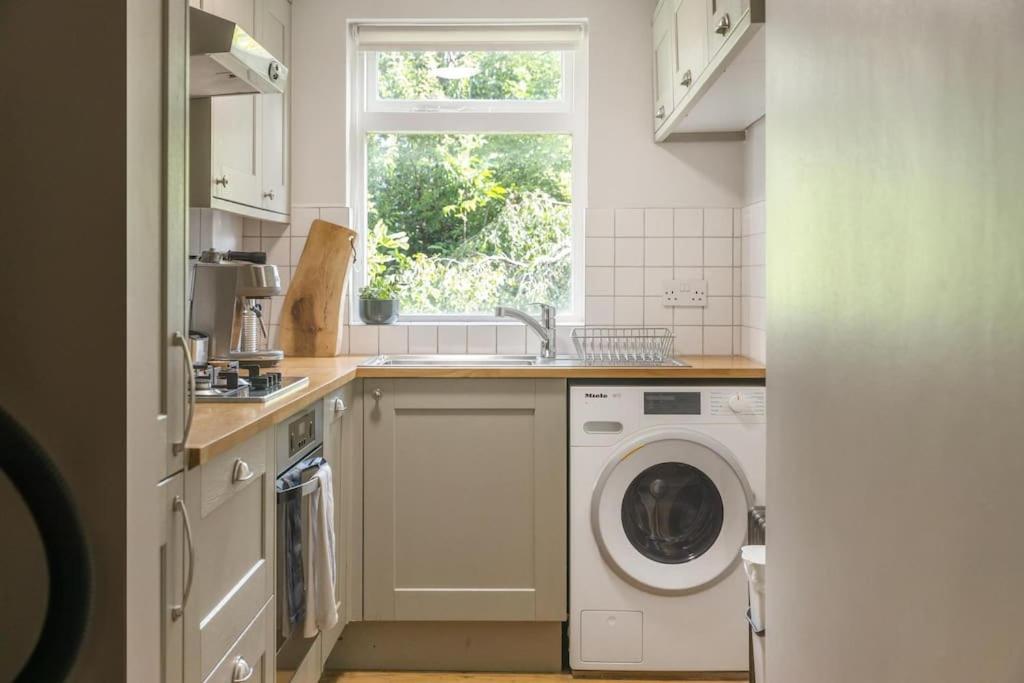 Newington Green, Beautiful 1 Bed