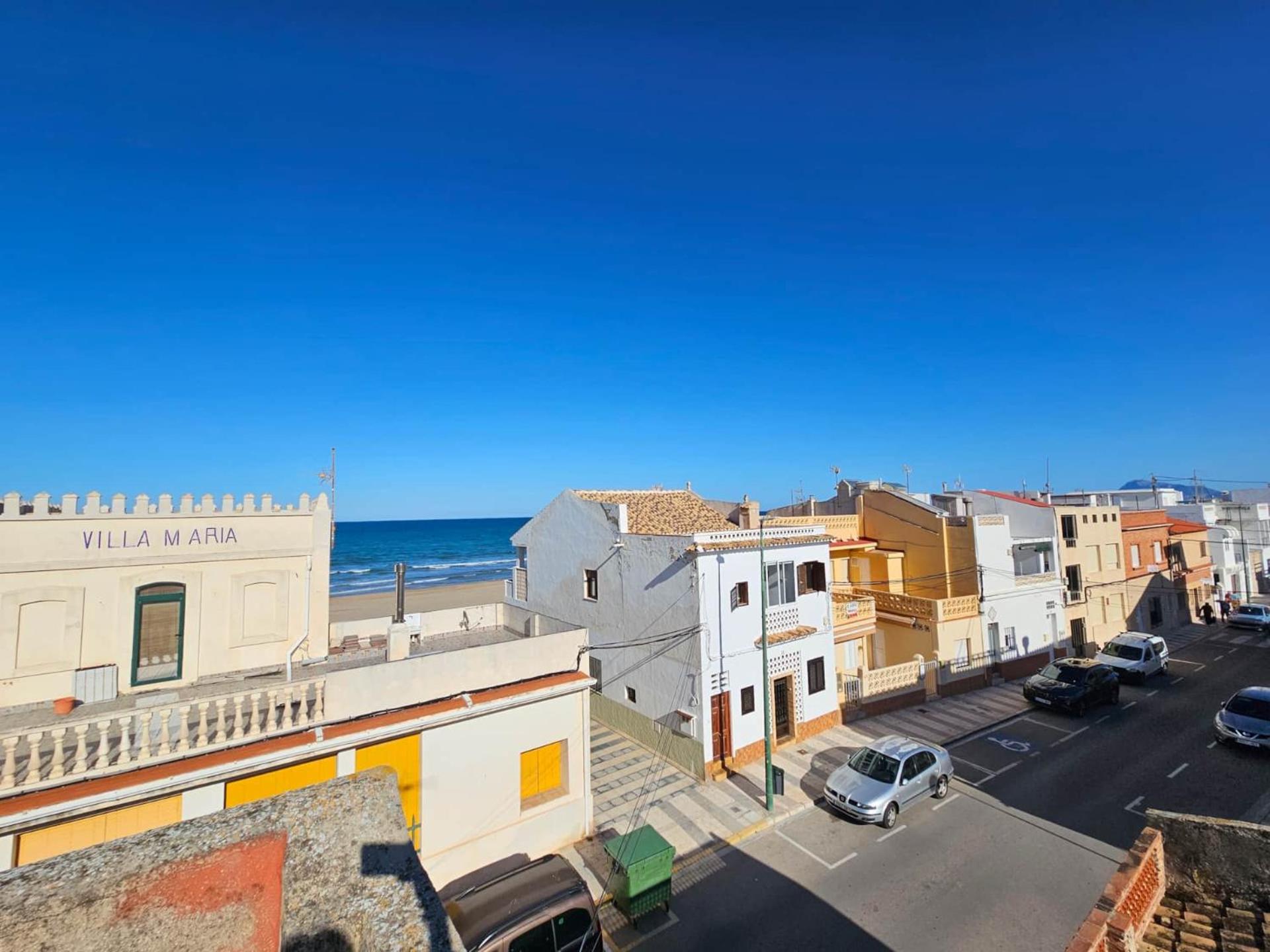Apartamento en primera línea de mar