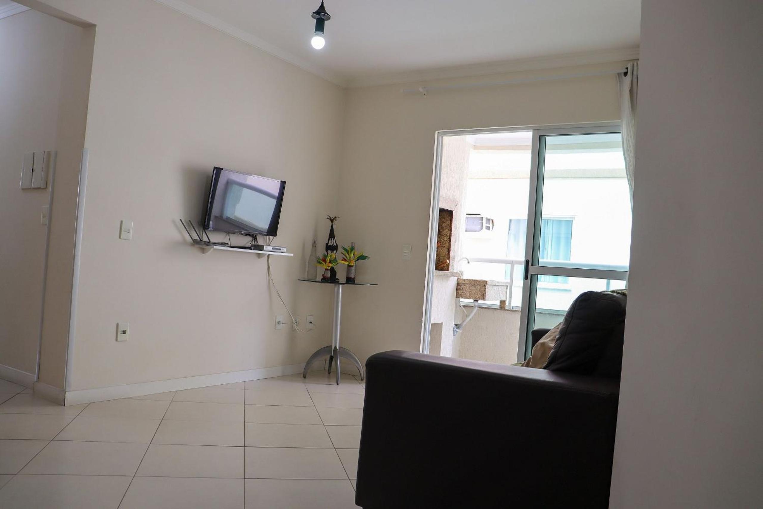 Apartamento a 120m da Praia de Bombas