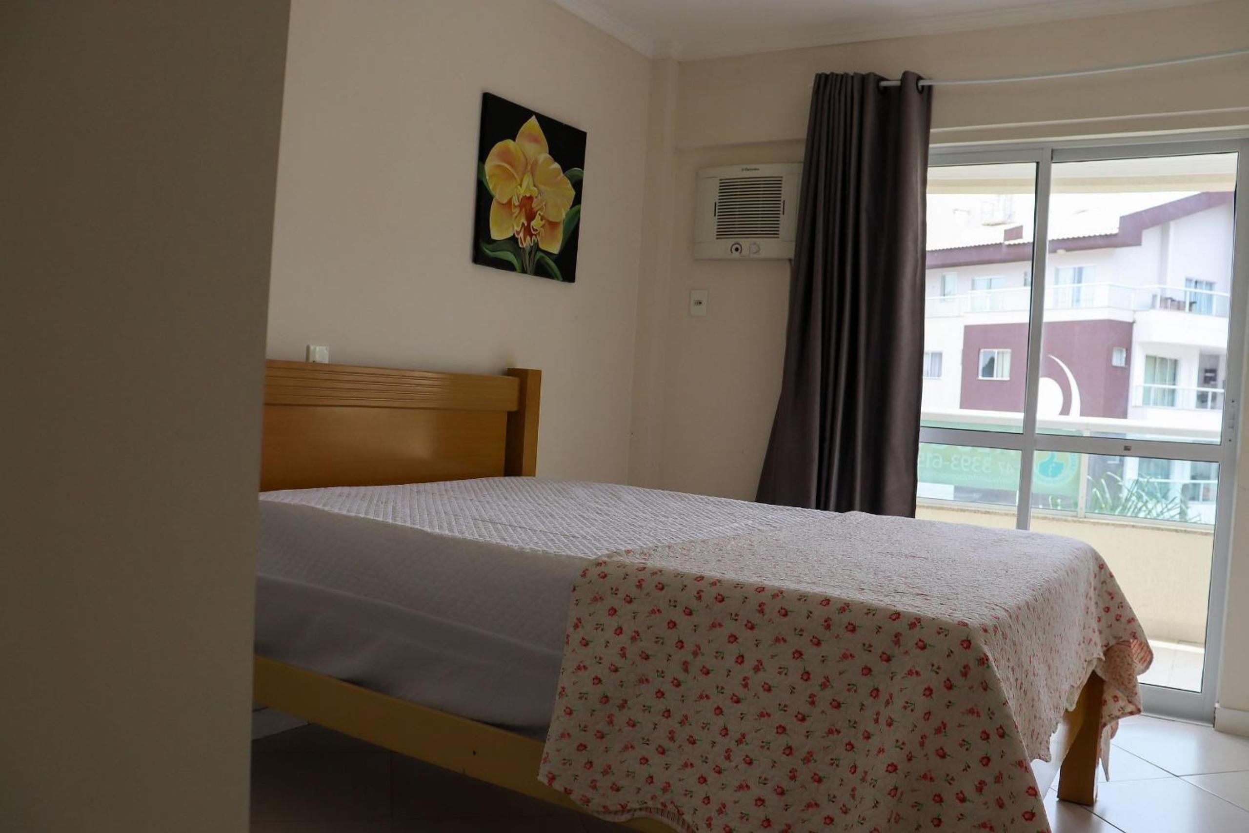 Apartamento a 120m da Praia de Bombas