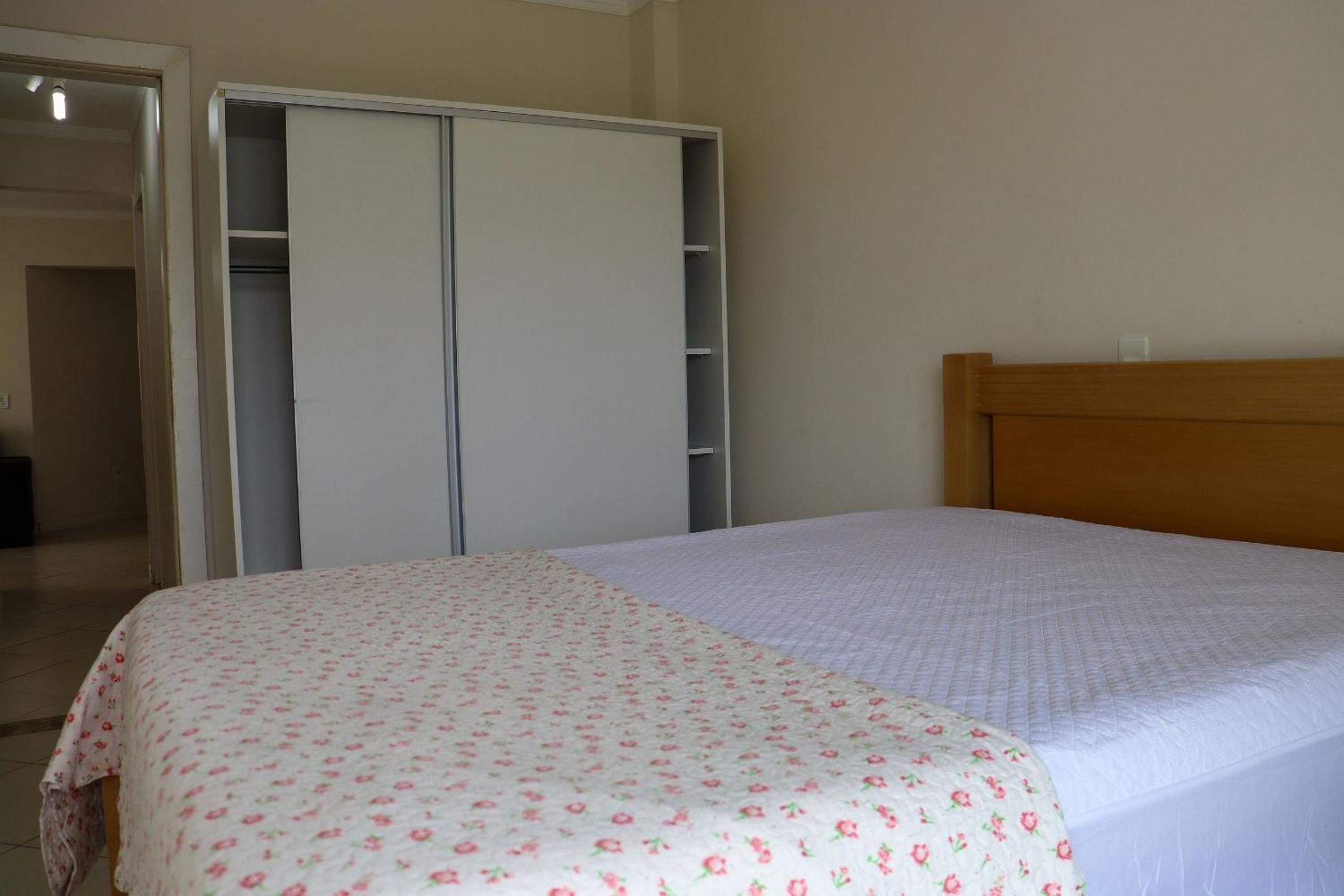 Apartamento a 120m da Praia de Bombas