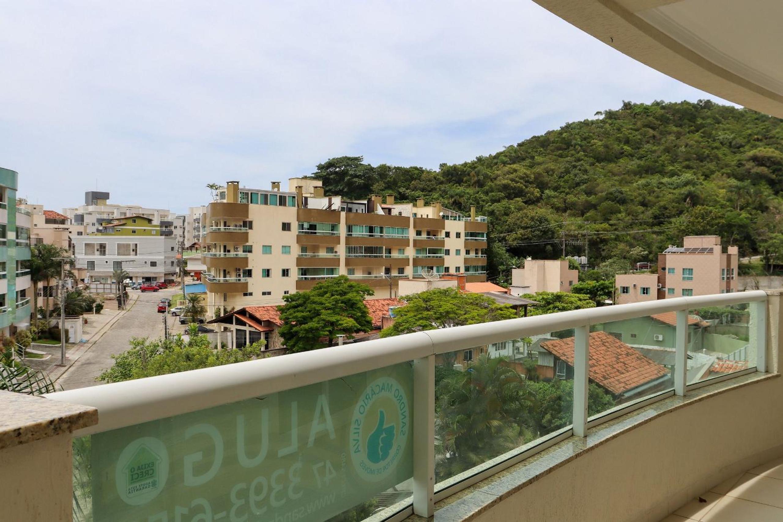 Apartamento a 120m da Praia de Bombas