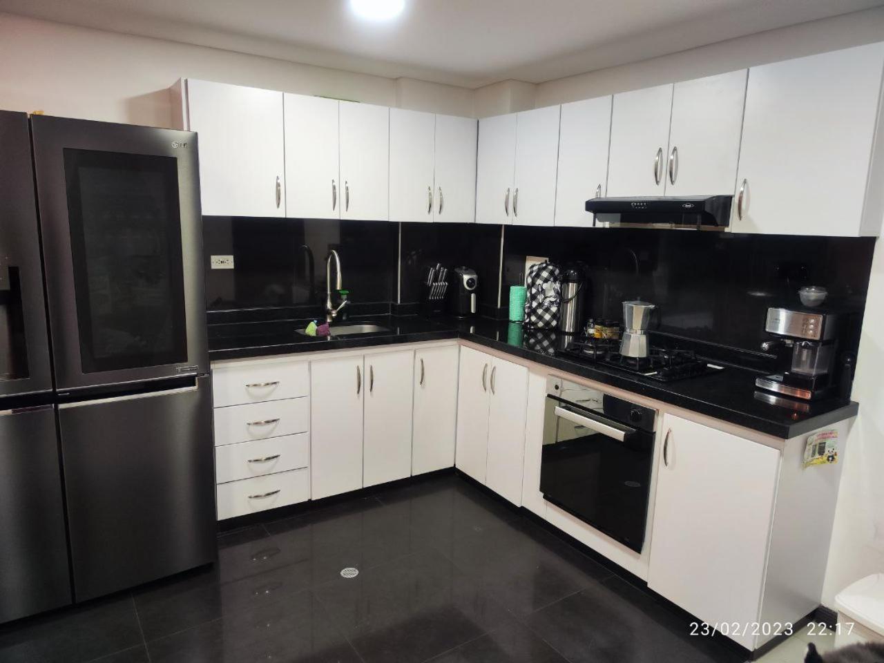 Apartamento Central cerca a clínicas, con excelentes acabados y muy comodo