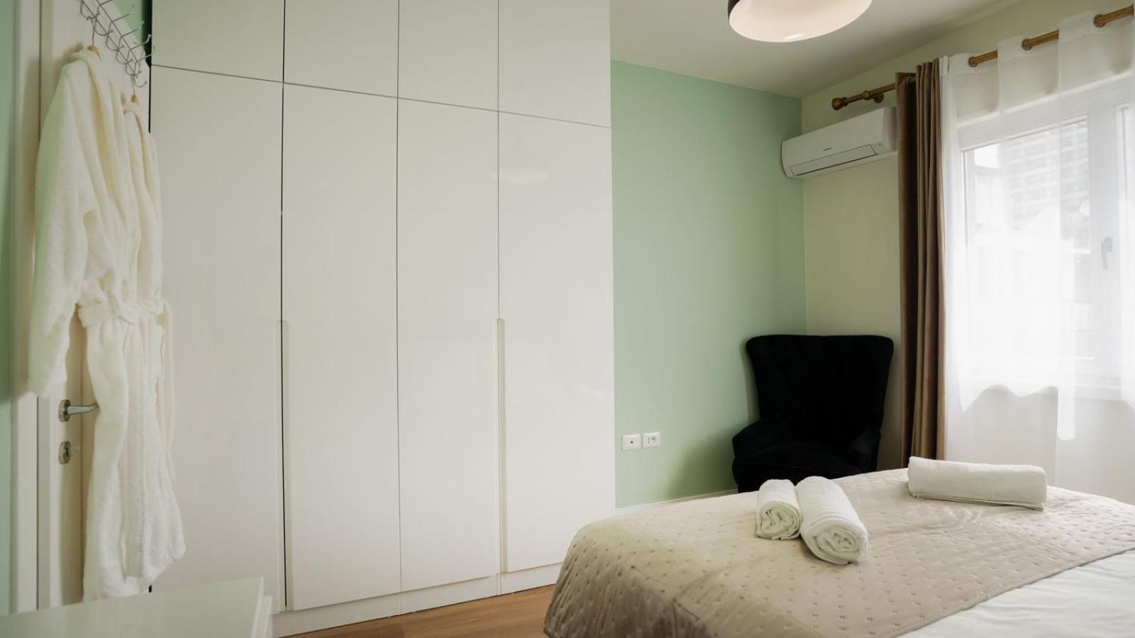 Chic Apartament