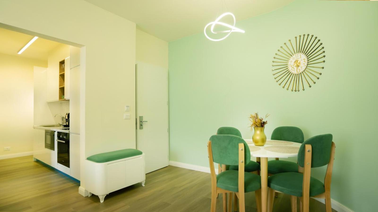 Chic Apartament