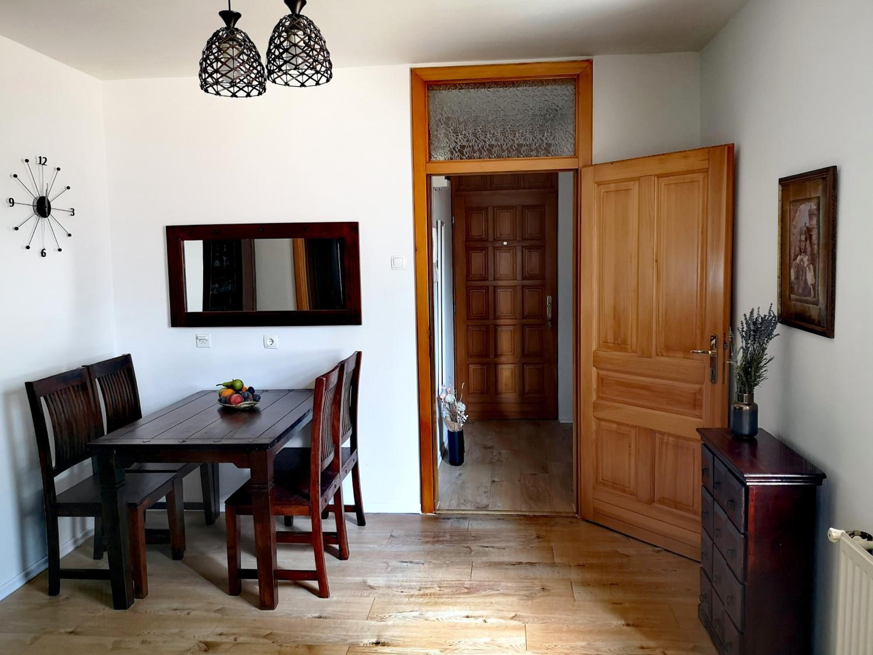 Shiny Thumb Apartment