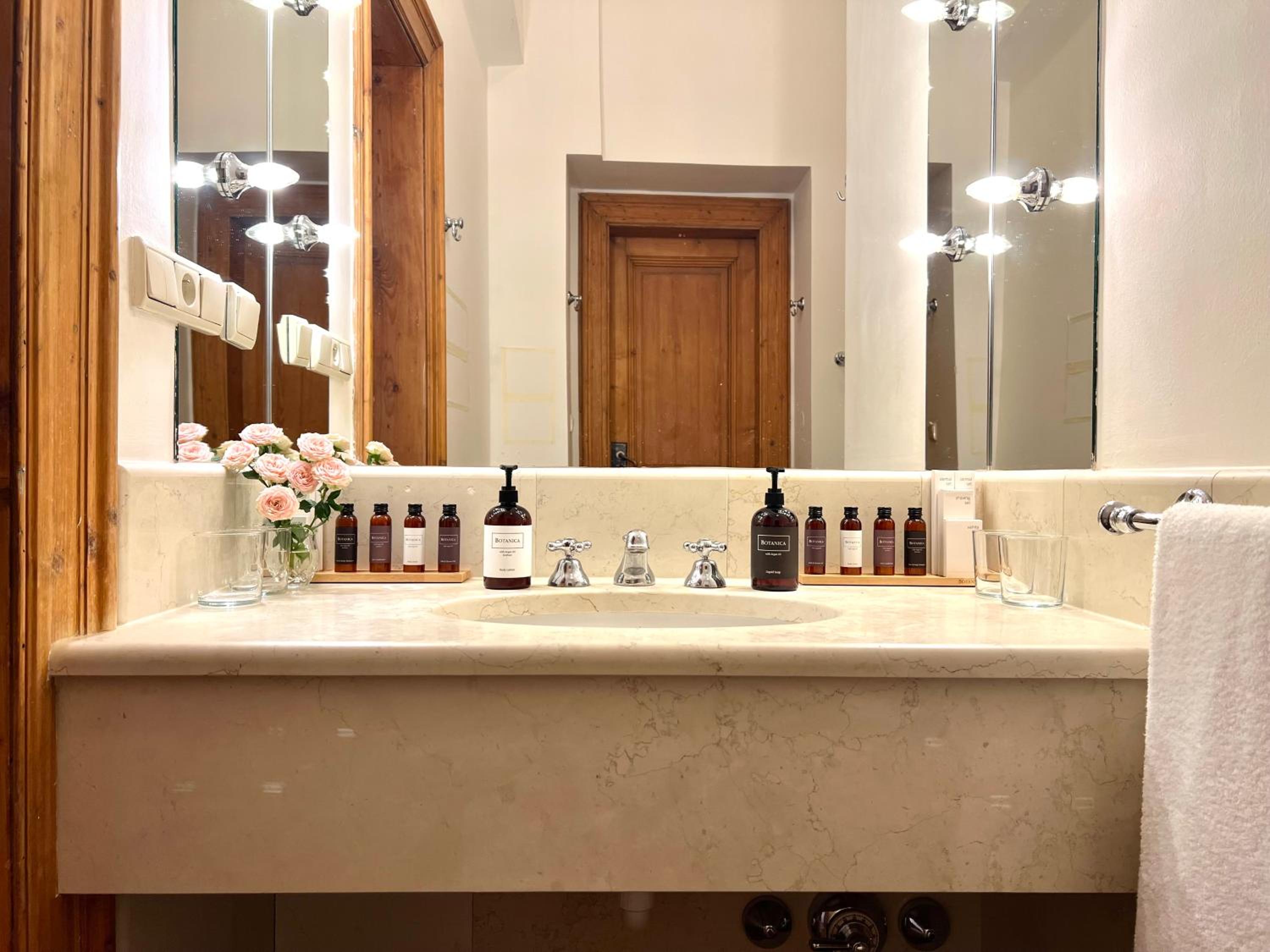 Luxury Apartment Palais Des Arts Prague
