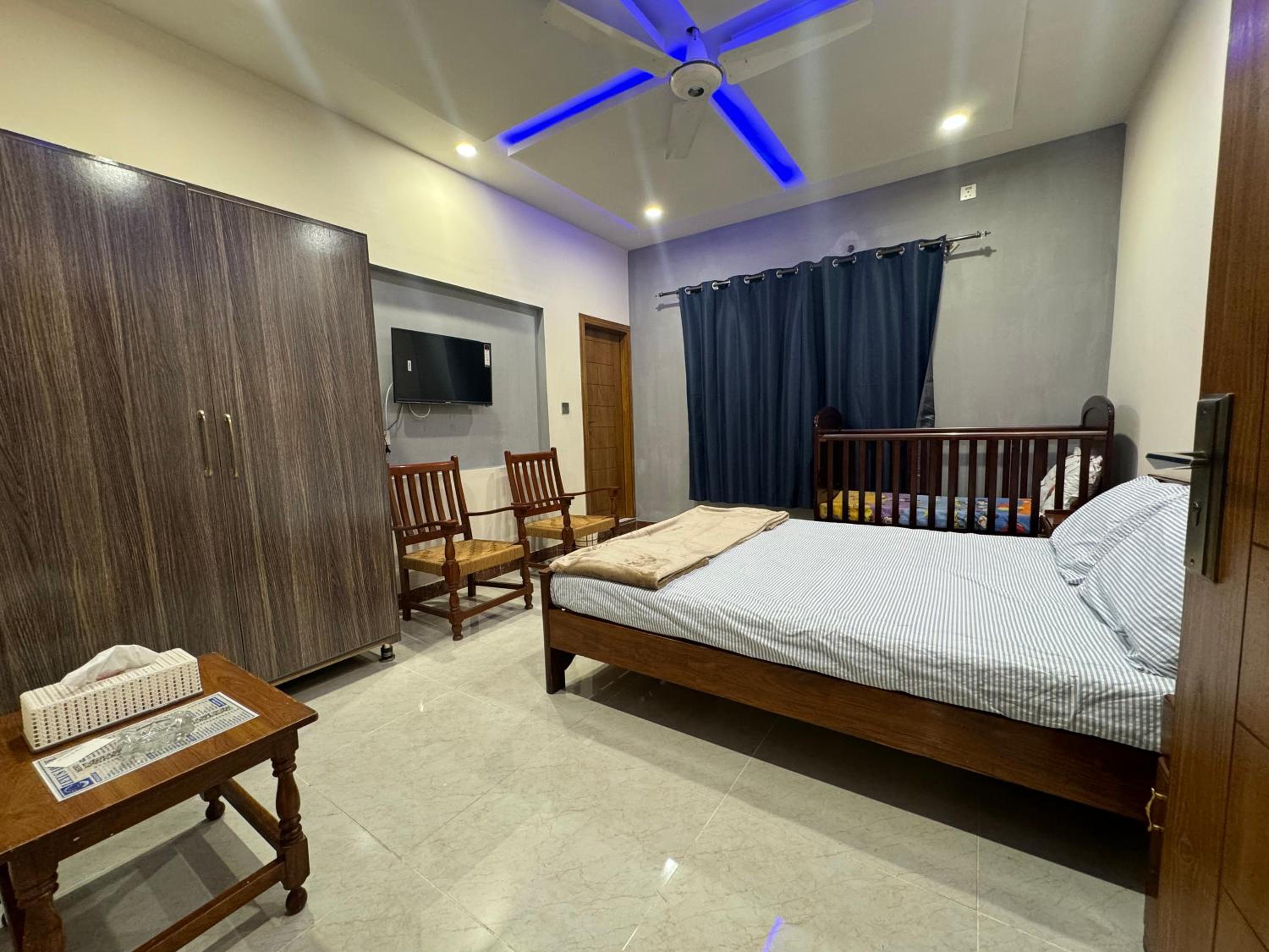 Axis Lodge - by LEXUS view 2