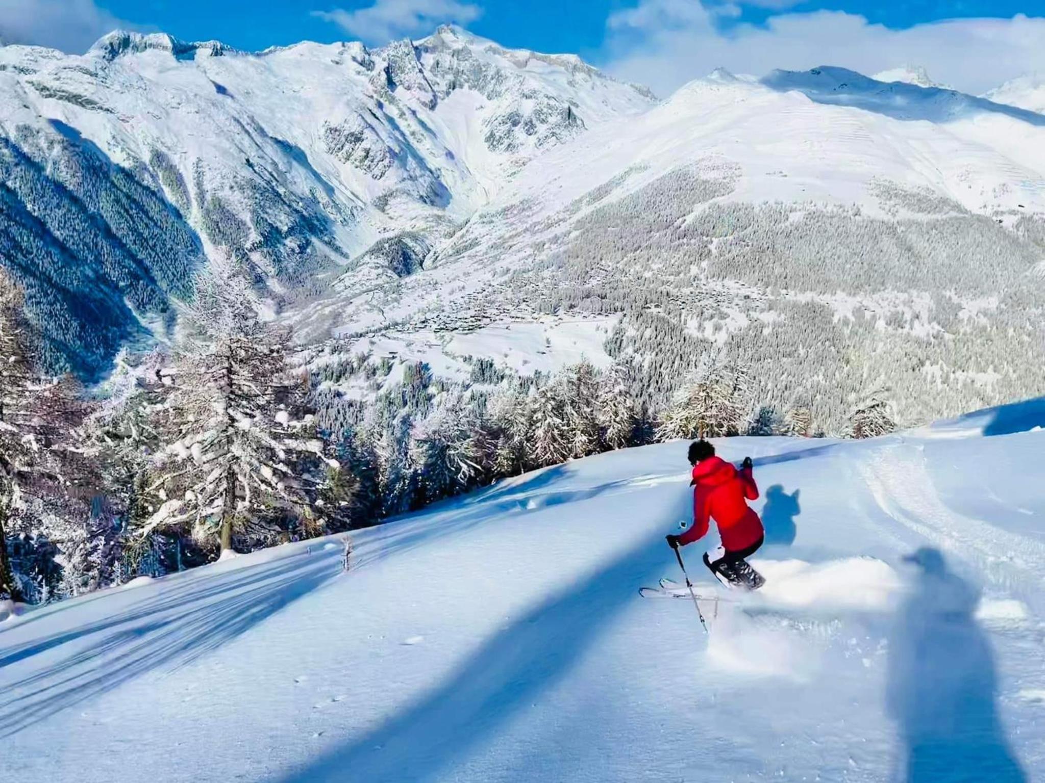 Wohnung mit schöner Sicht auf Bergpanorama und übers Tal