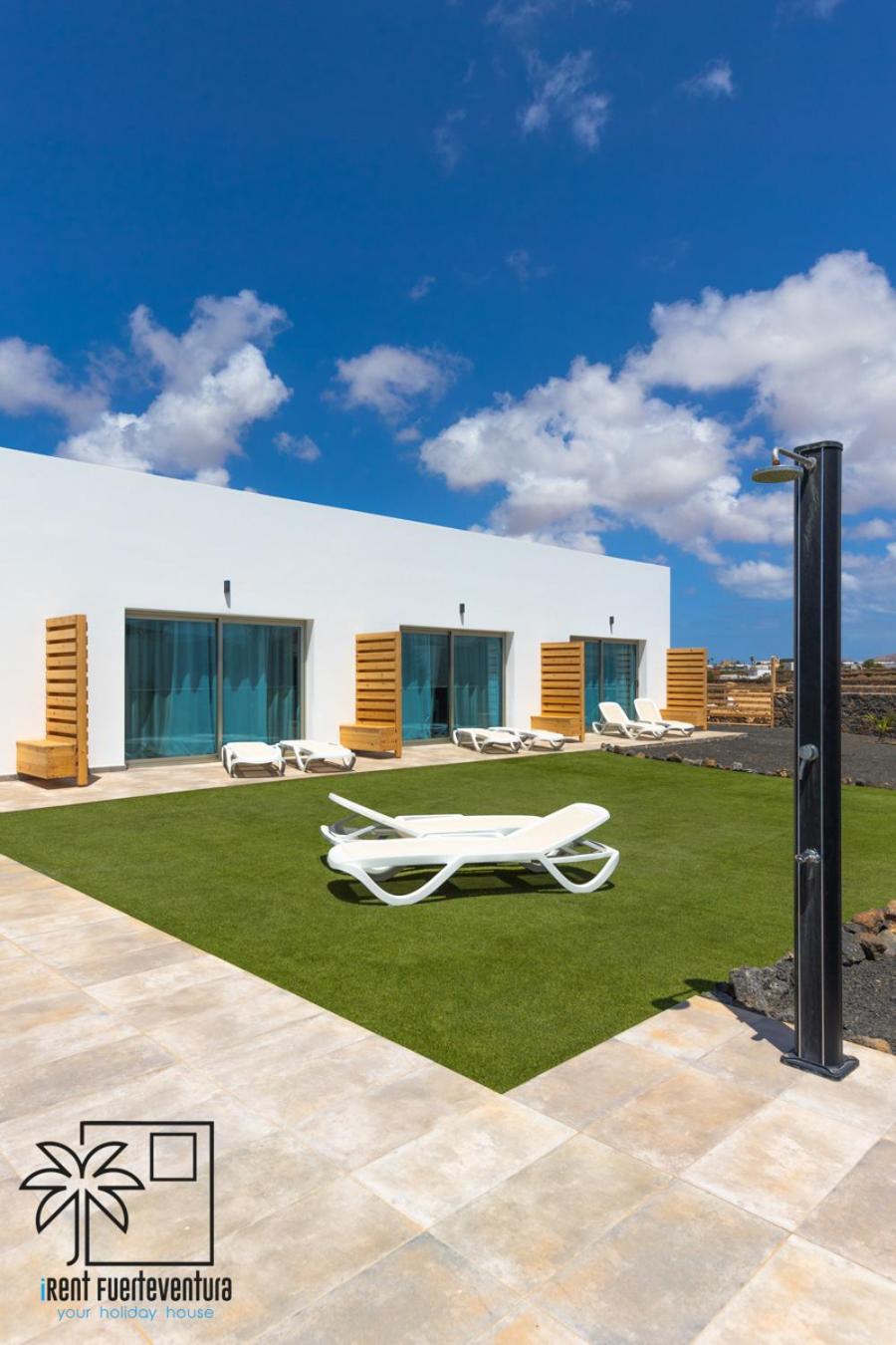 Lola Suite Lajares iRent Fuerteventura photo 2