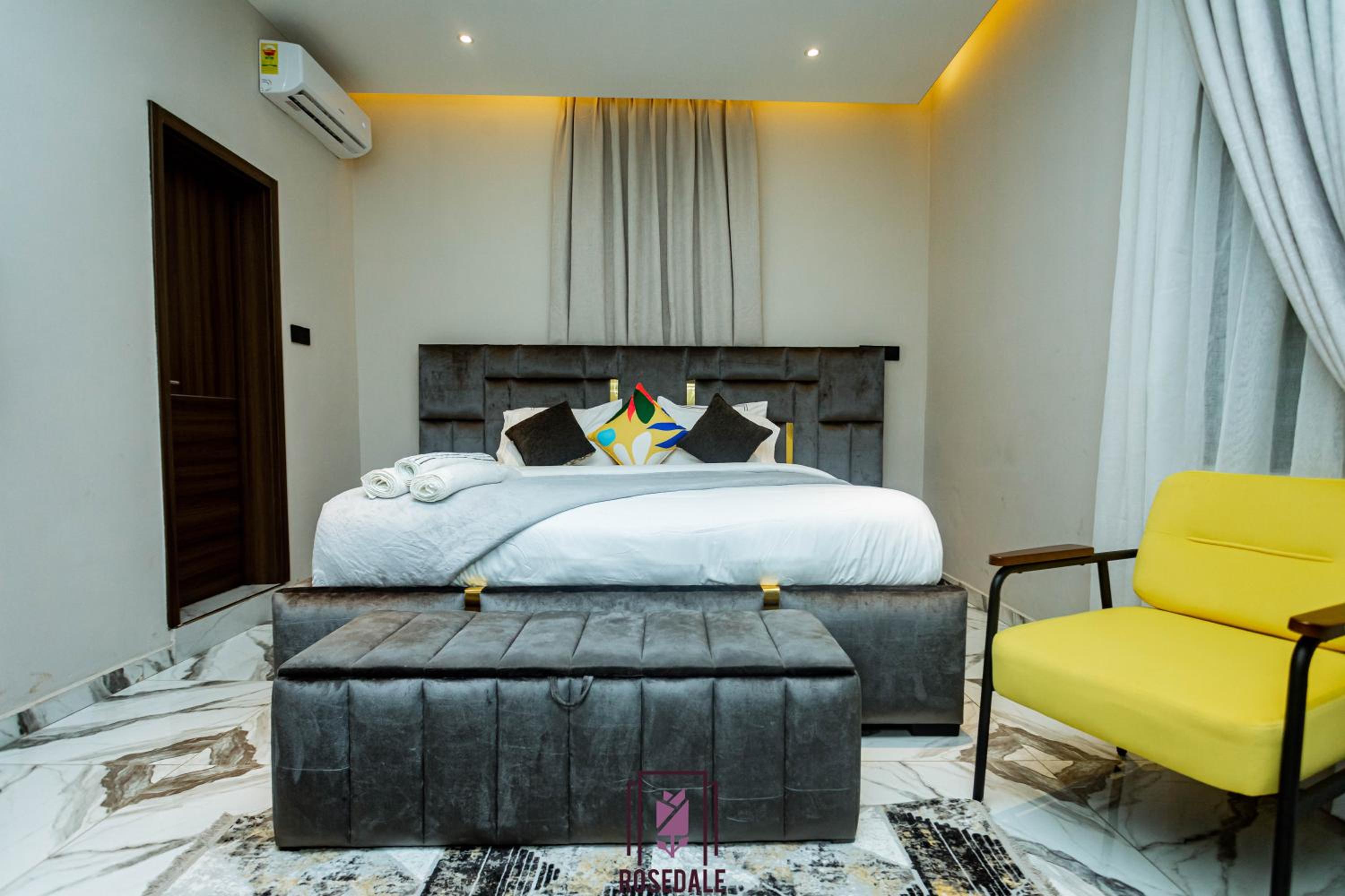 MODERN 2-BeDROOMS view 4