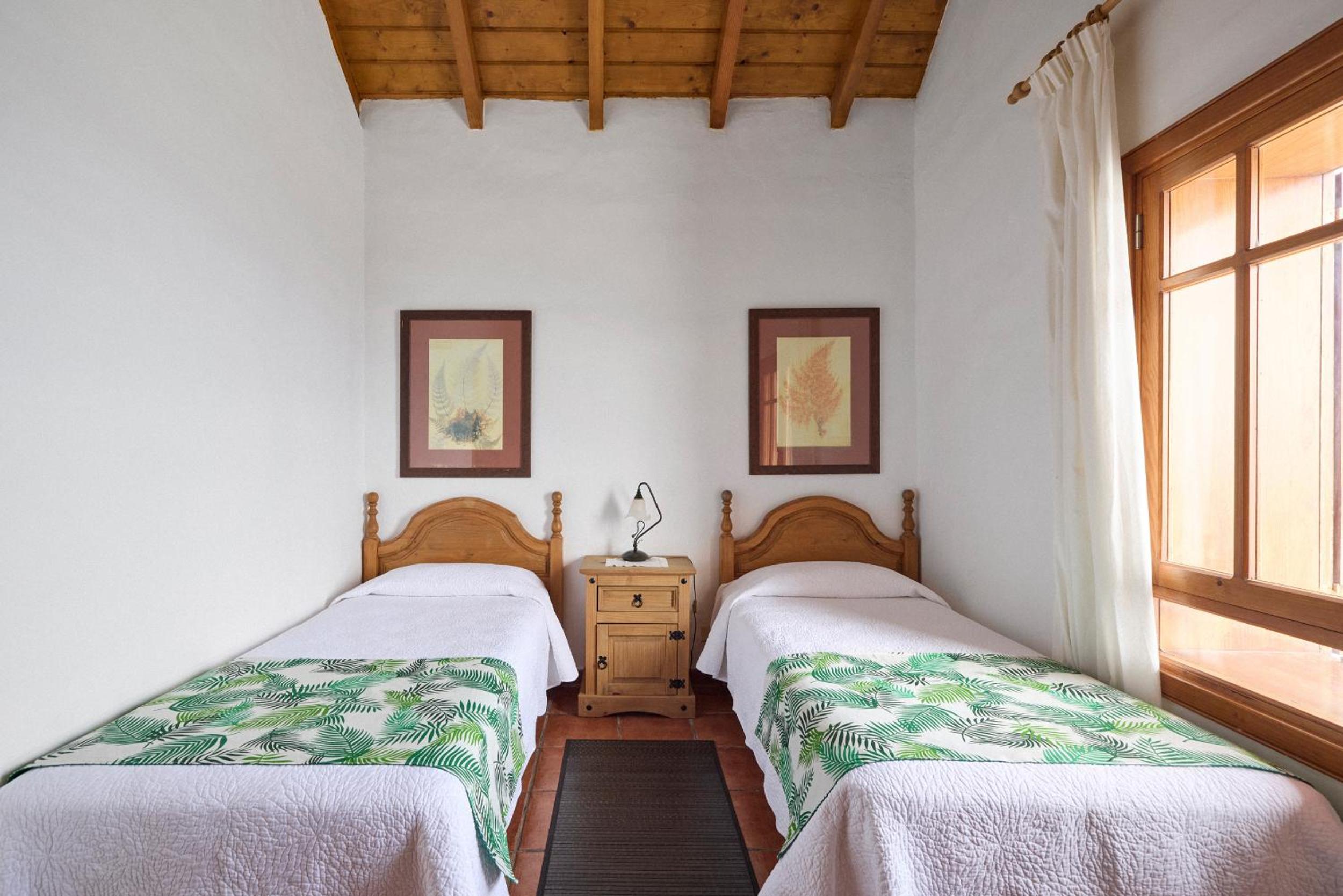 Casas Rurales Los Almendreros