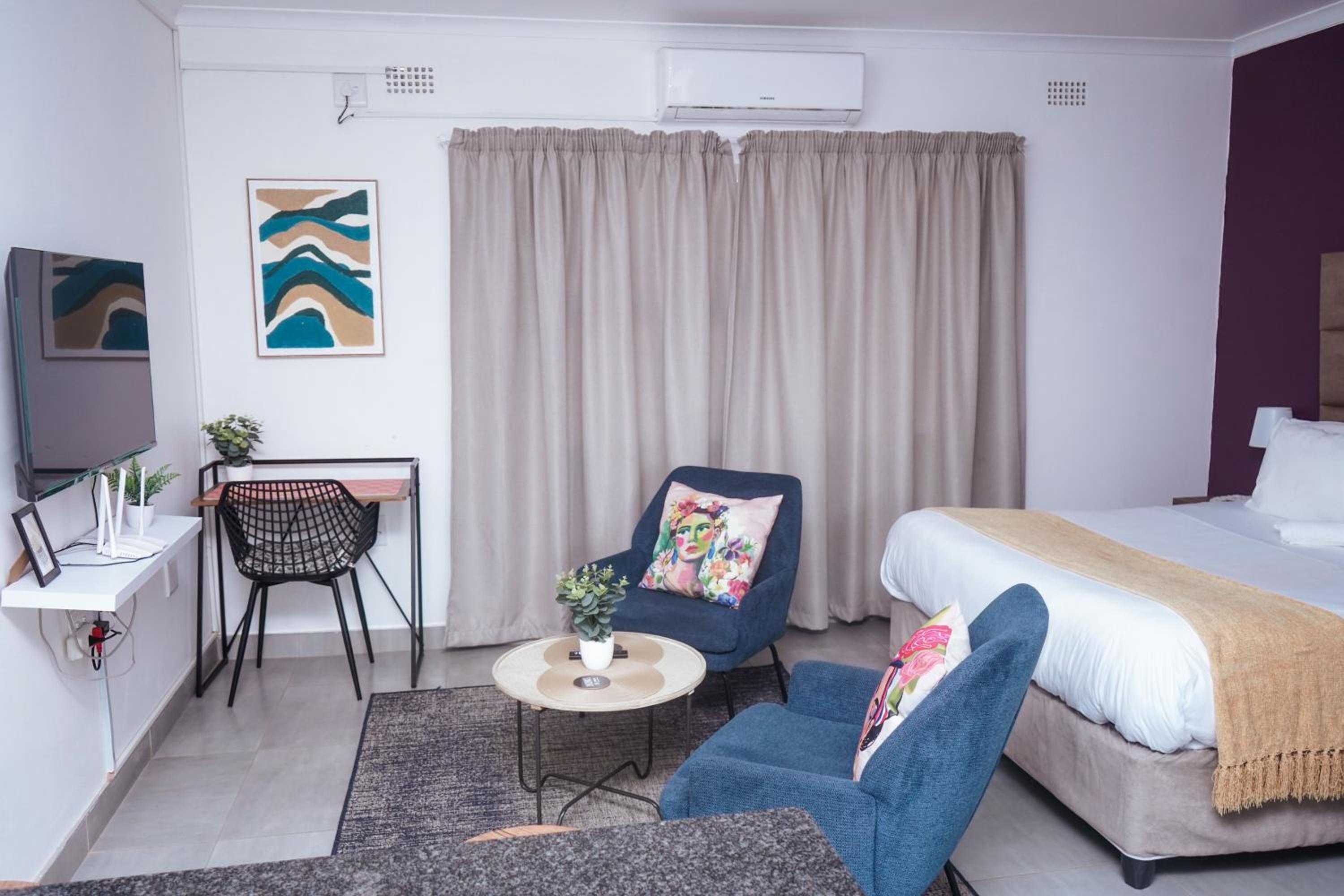 Omi’s Wholesome Apartment view 2