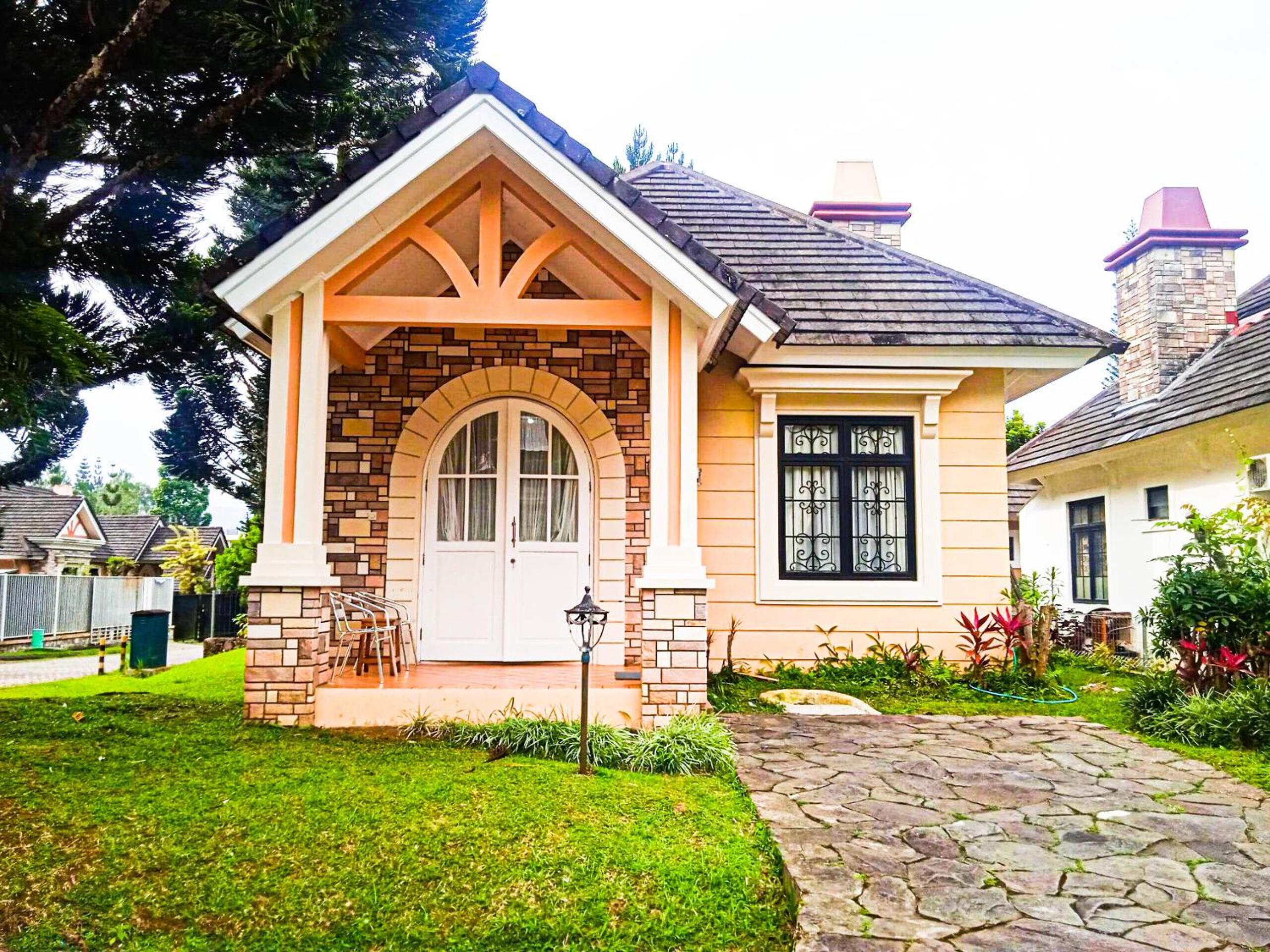 villa puncak HVPB LUXURY CLASS view 5