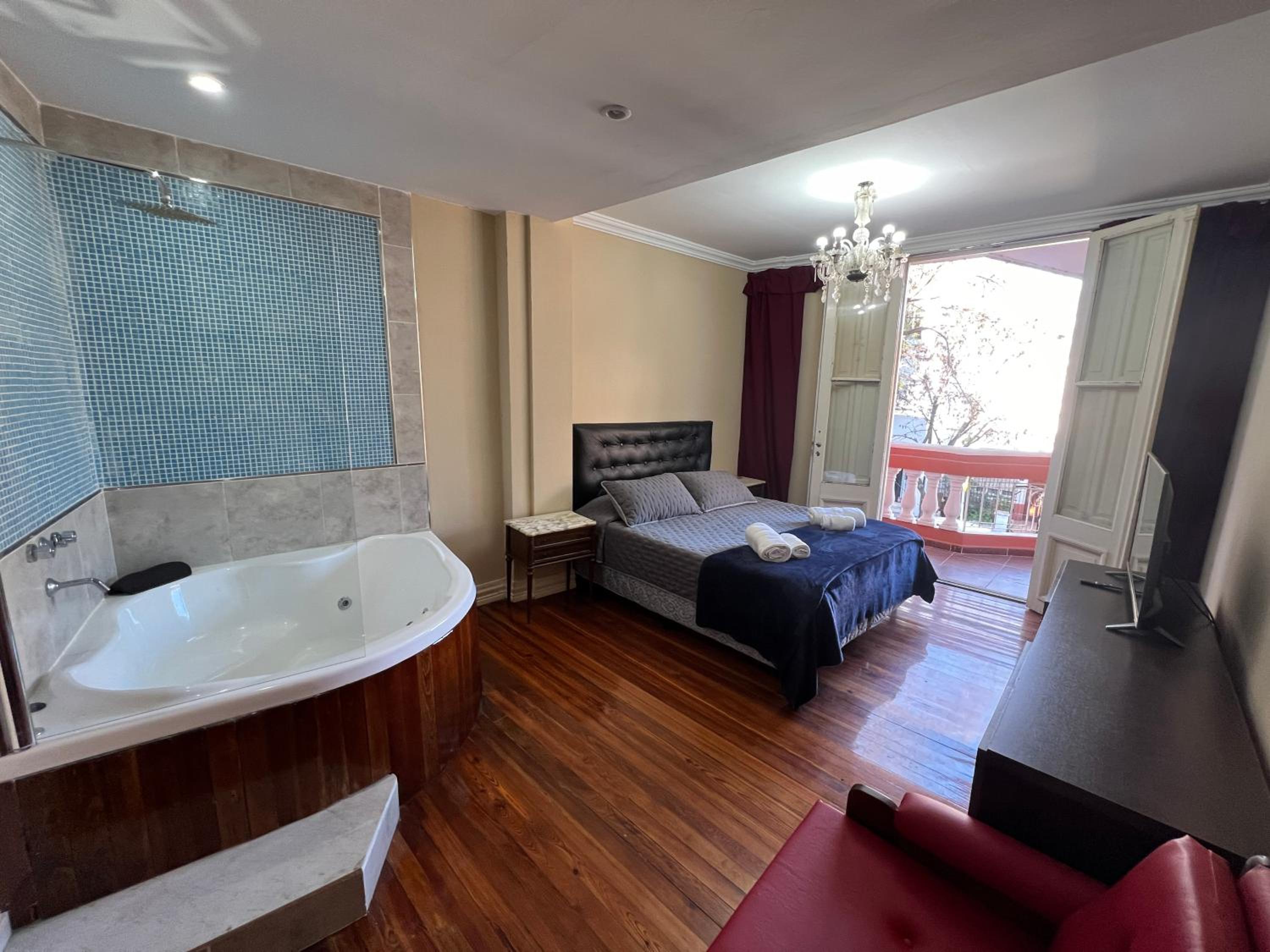 Casona Nuñez - Elegante casa con 4 dormitorios y Terraza