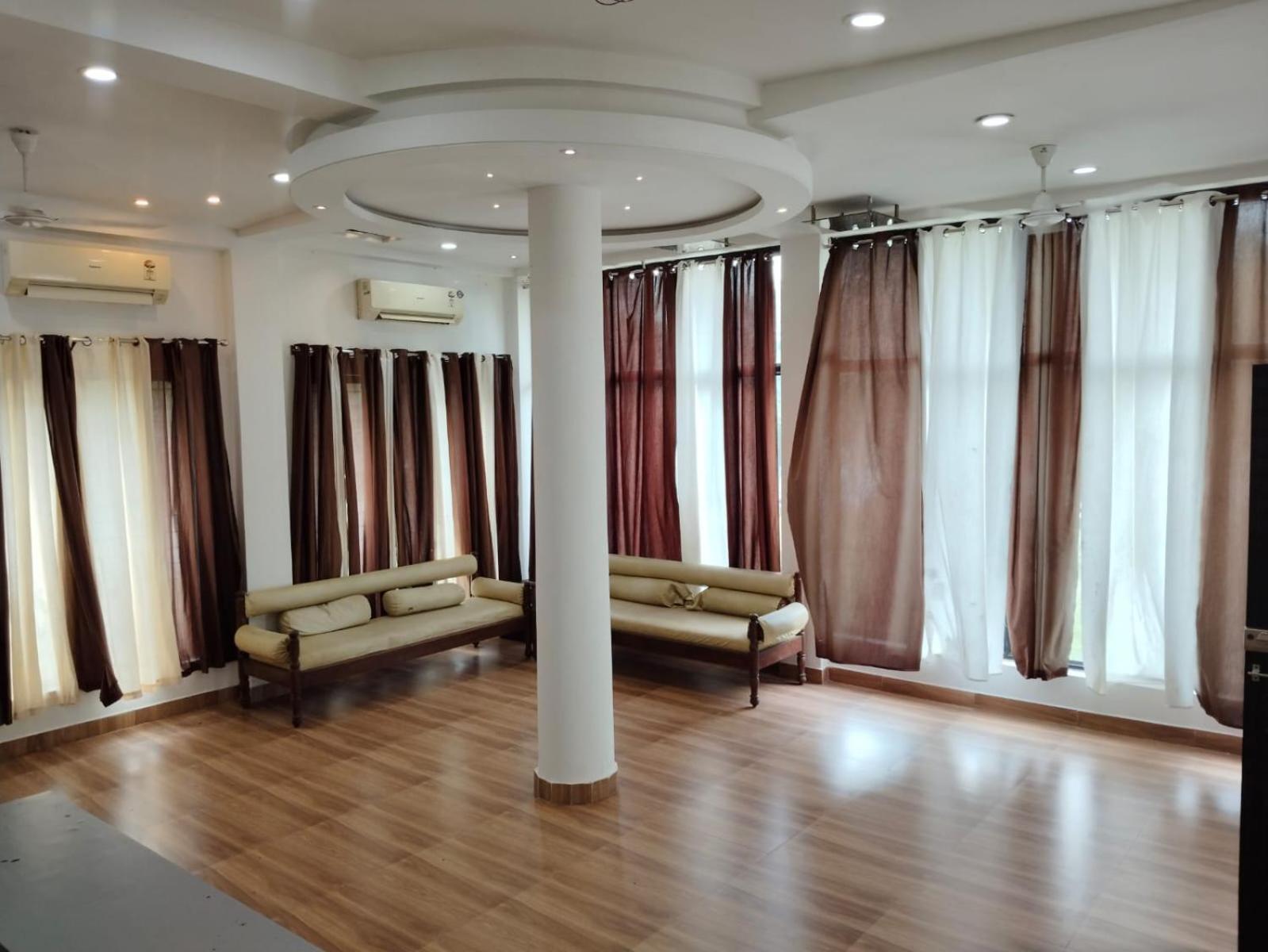 Royal farm villa
