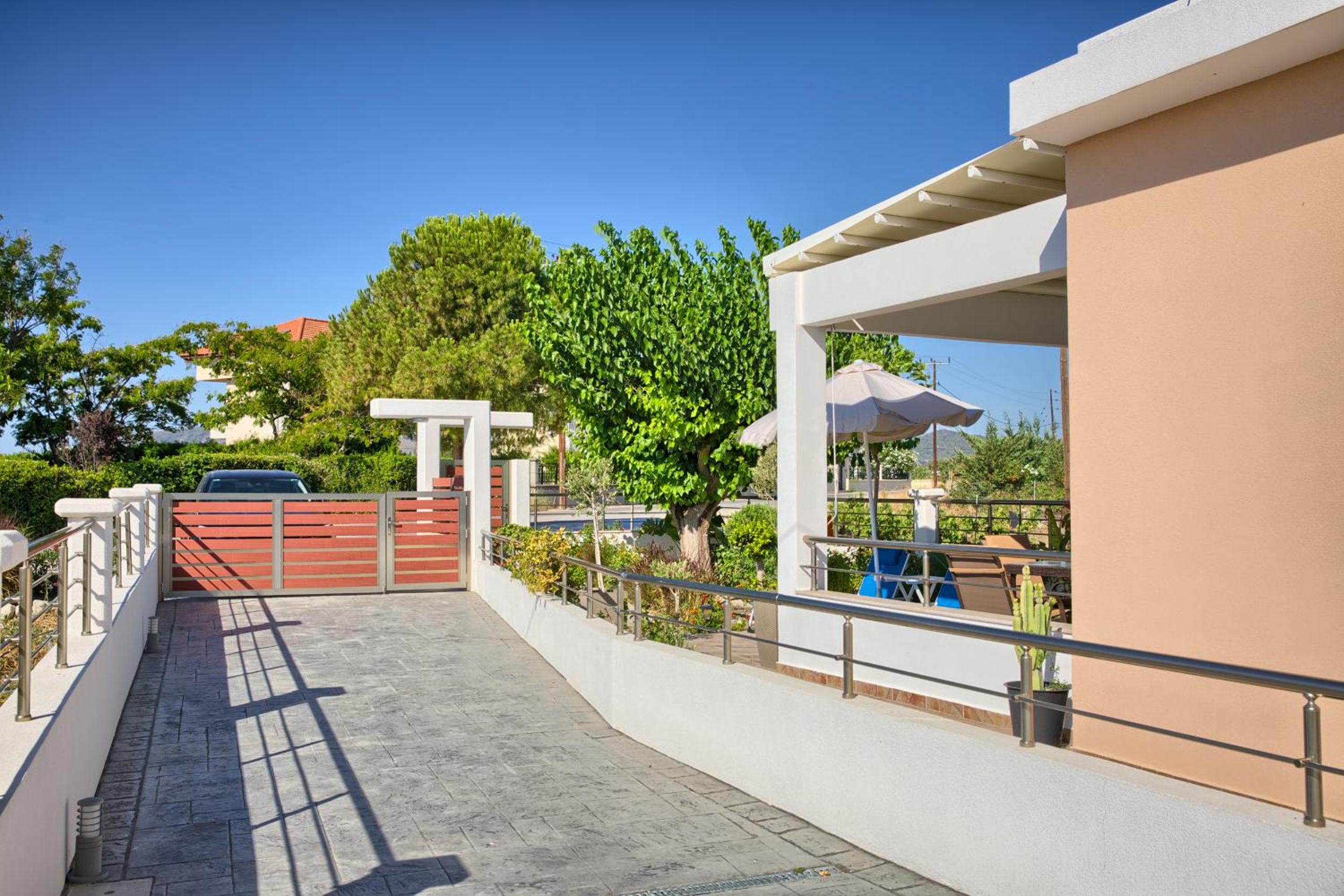 Paul’s Garden Luxury House
