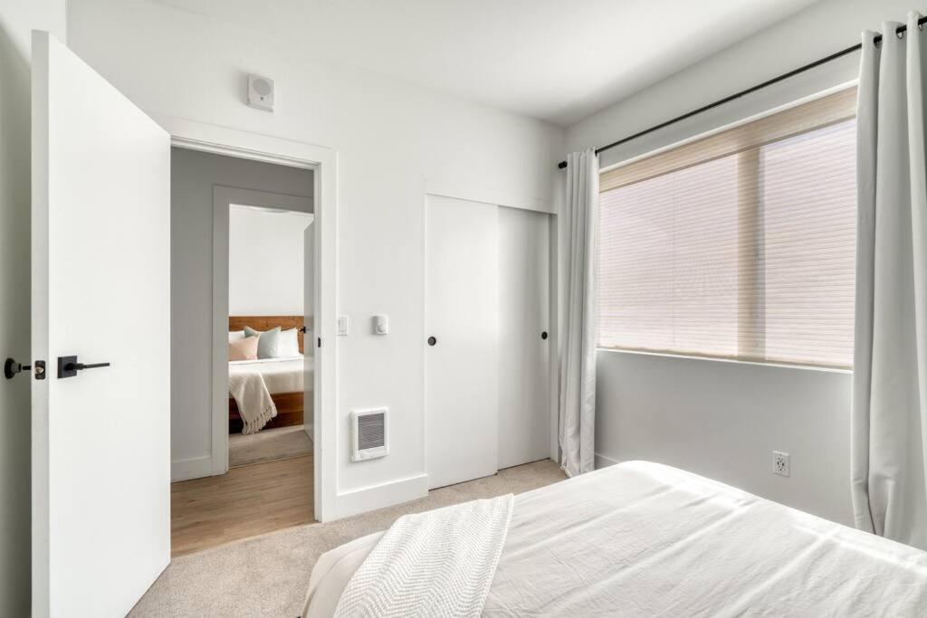 Stay Portland - Private Floor in Magazine Worthy Humboldt Apt Bldg