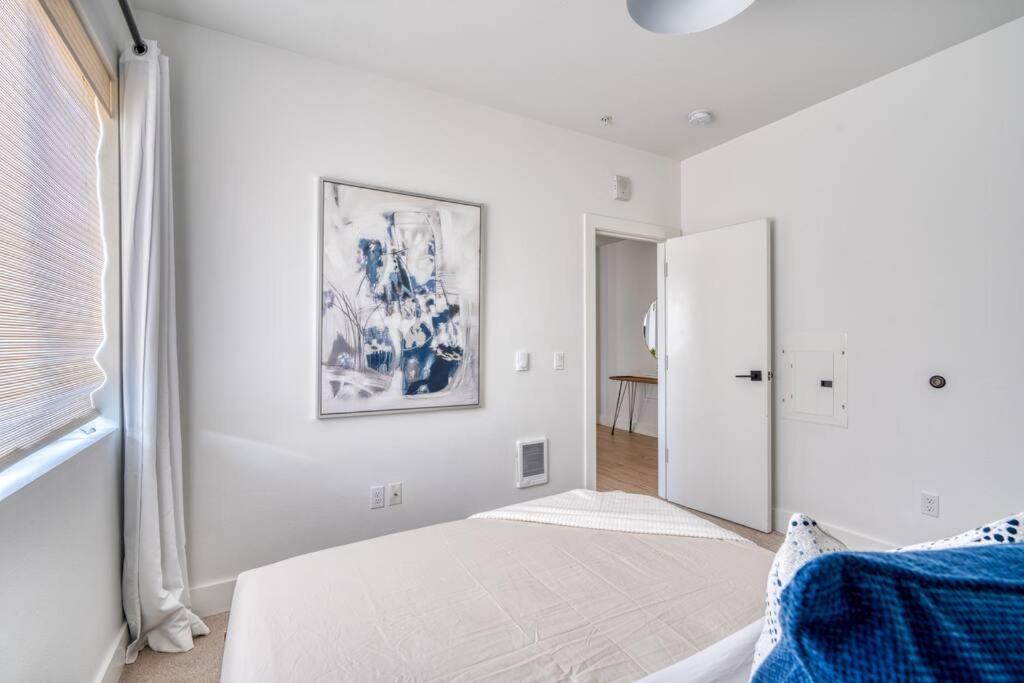 Stay Portland - Private Floor in Magazine Worthy Humboldt Apt Bldg