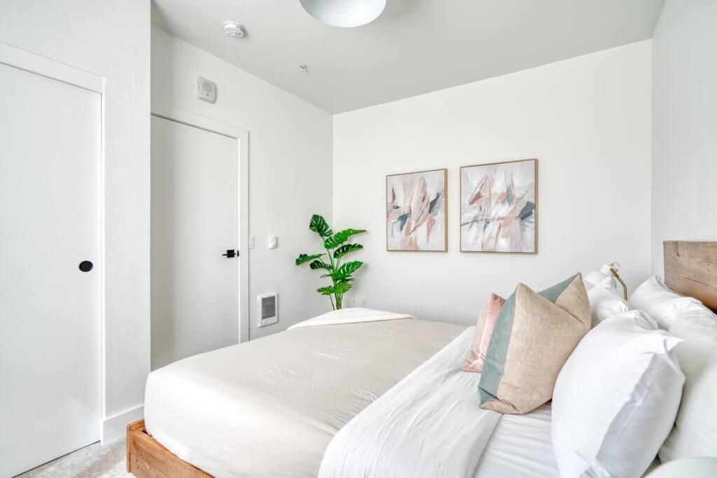 Stay Portland - Private Floor in Magazine Worthy Humboldt Apt Bldg