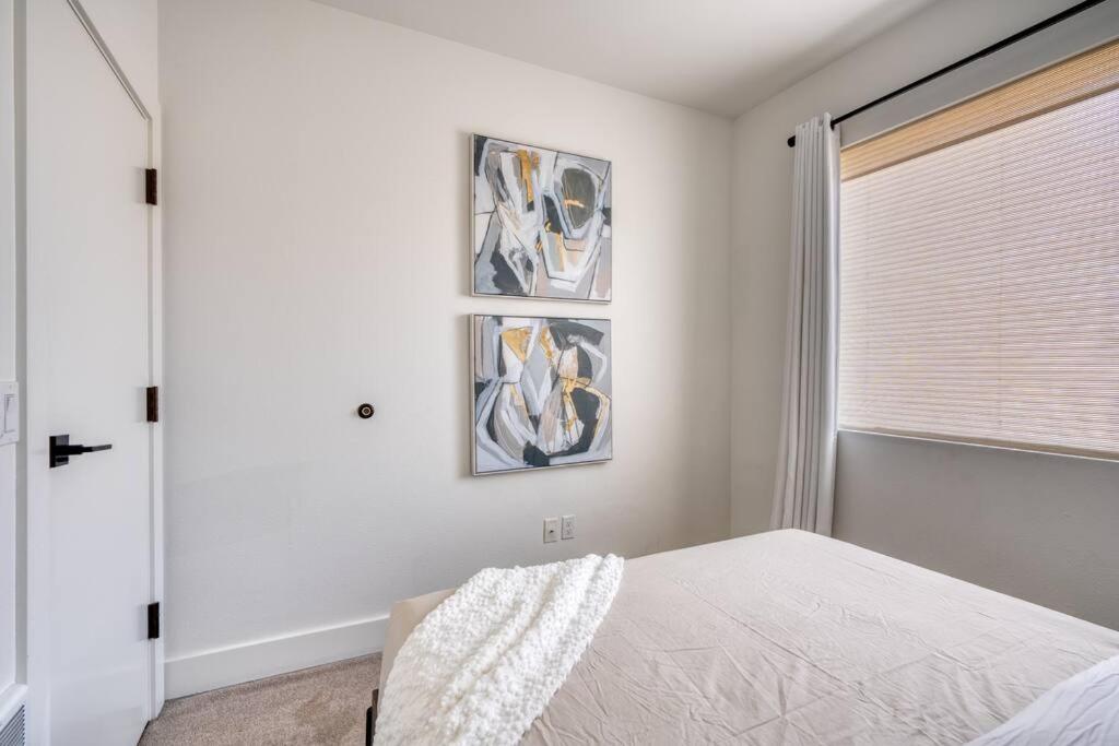 Stay Portland - Private Floor in Magazine Worthy Humboldt Apt Bldg