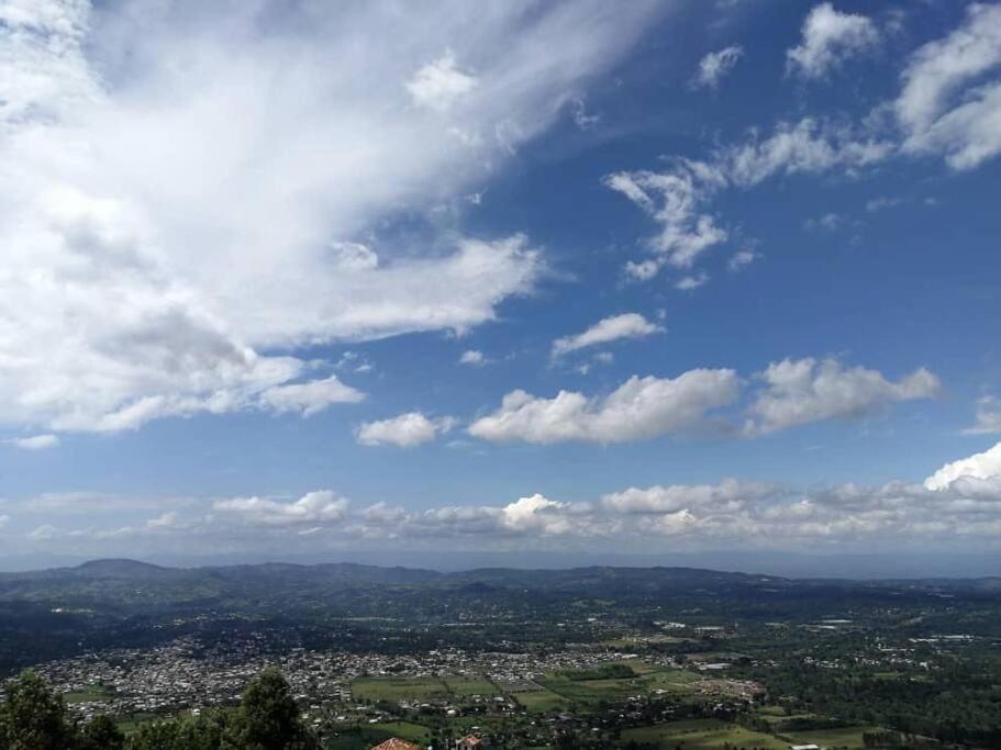 New-CasitaDeLasFlores-View-Wifi-Jacuzzi-Jarabacoa
