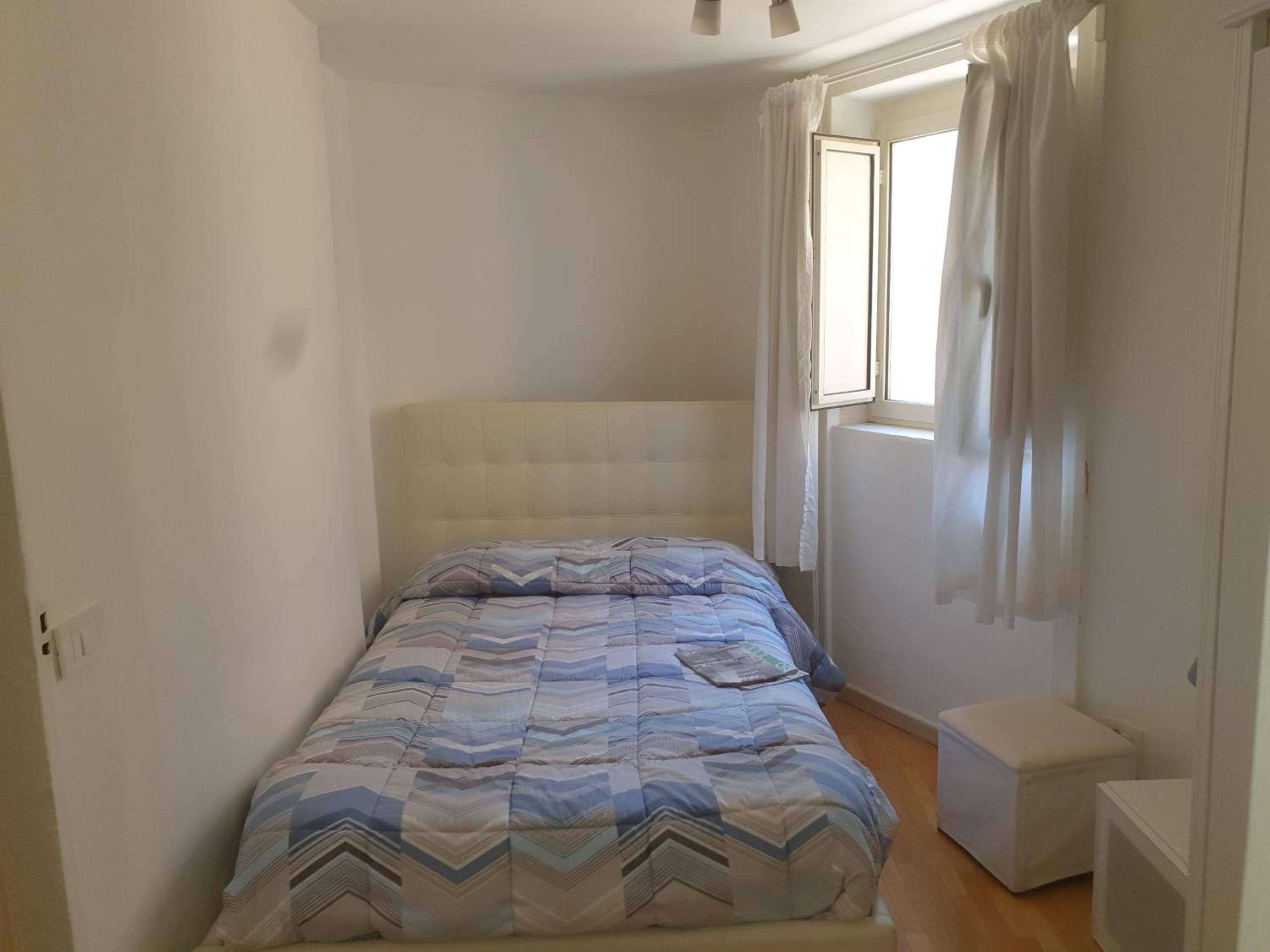 Casa Flora en Naples — bedroom