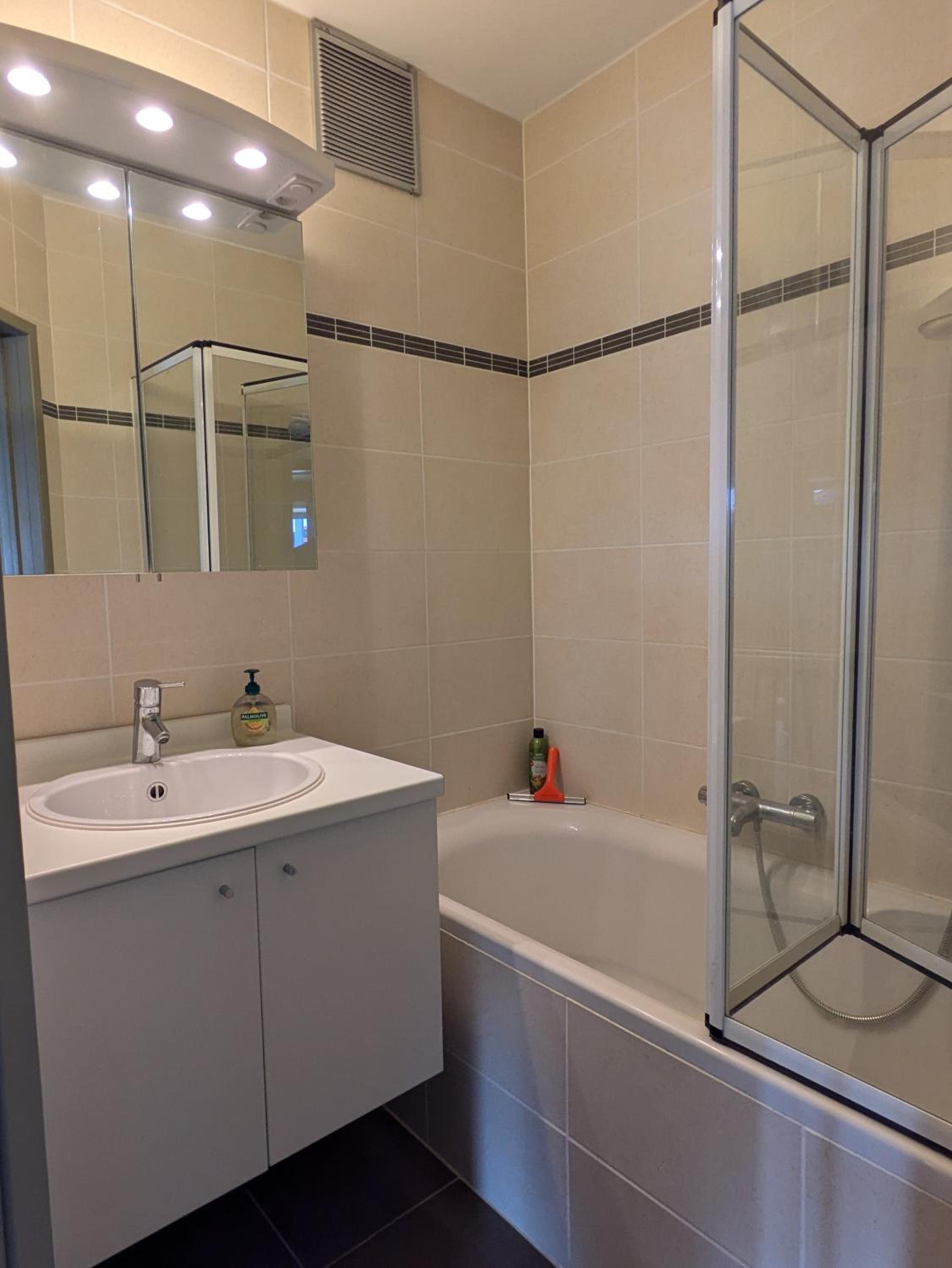 Christina - Appartement familial avec parking privé, Nieuwpoort-Bad
