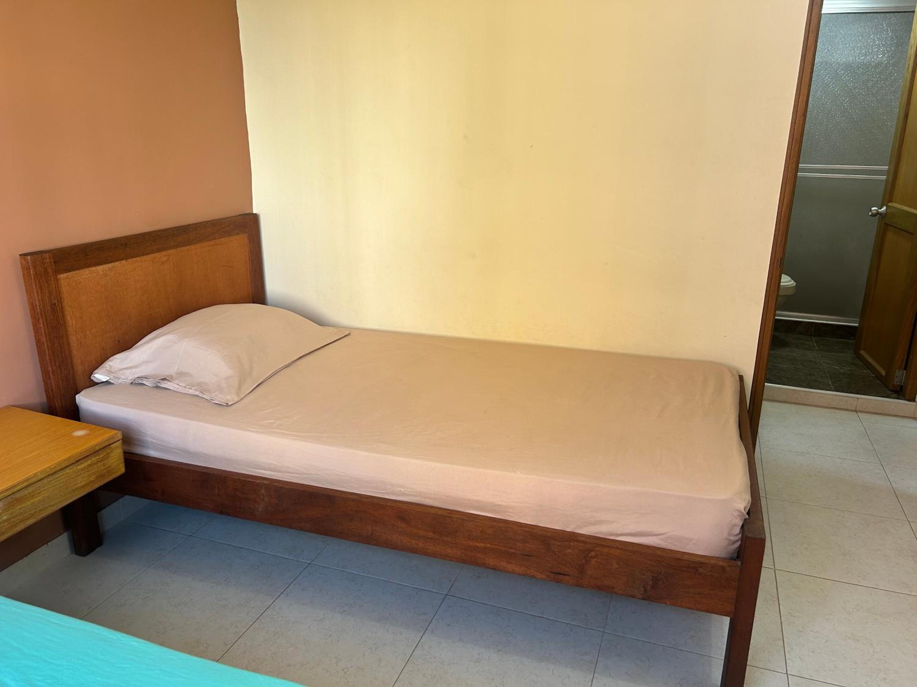 Coastal Twin Oasis Features two single beds and a shared bathroom